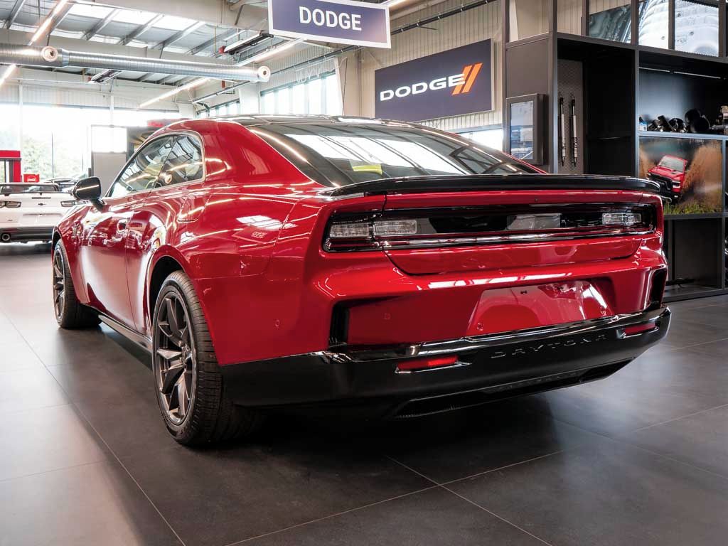 Dodge Charger, EV Scat Pack 670HP AWD - fotka 3