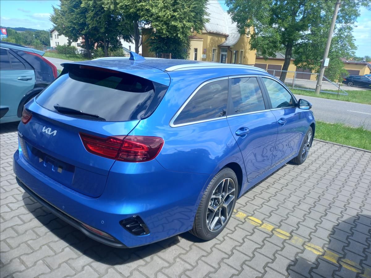 Kia Cee´d, 1,5 T-GDi SW TOP + BUS - fotka 4