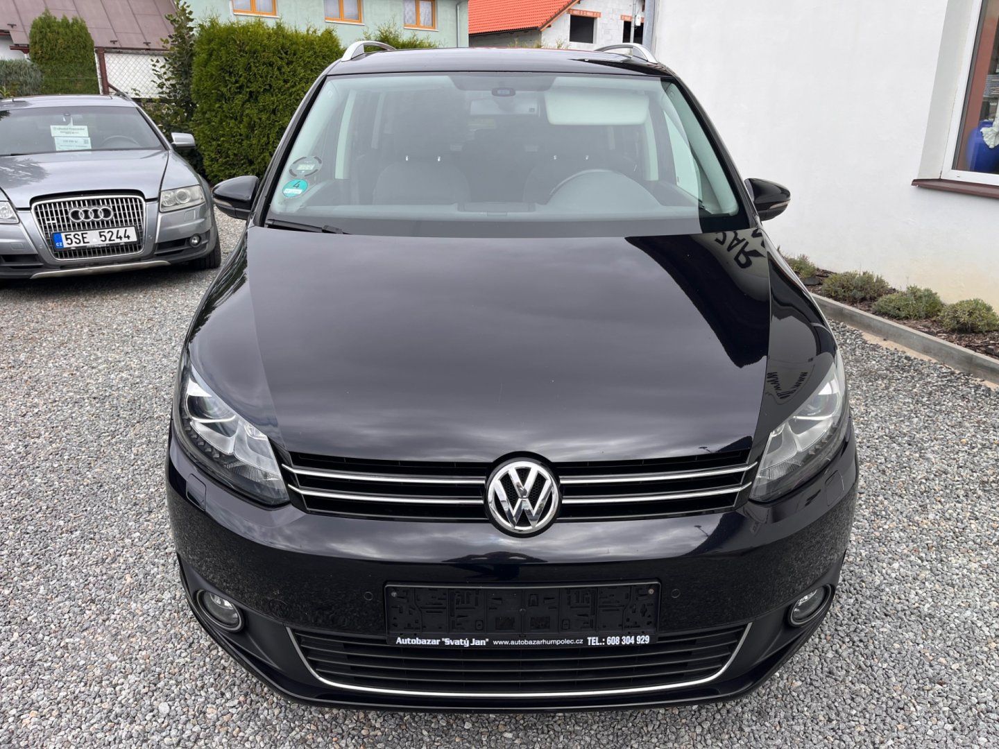Volkswagen Touran, 2.0 TDi Bi-Xenon , Top Stav - fotka 6