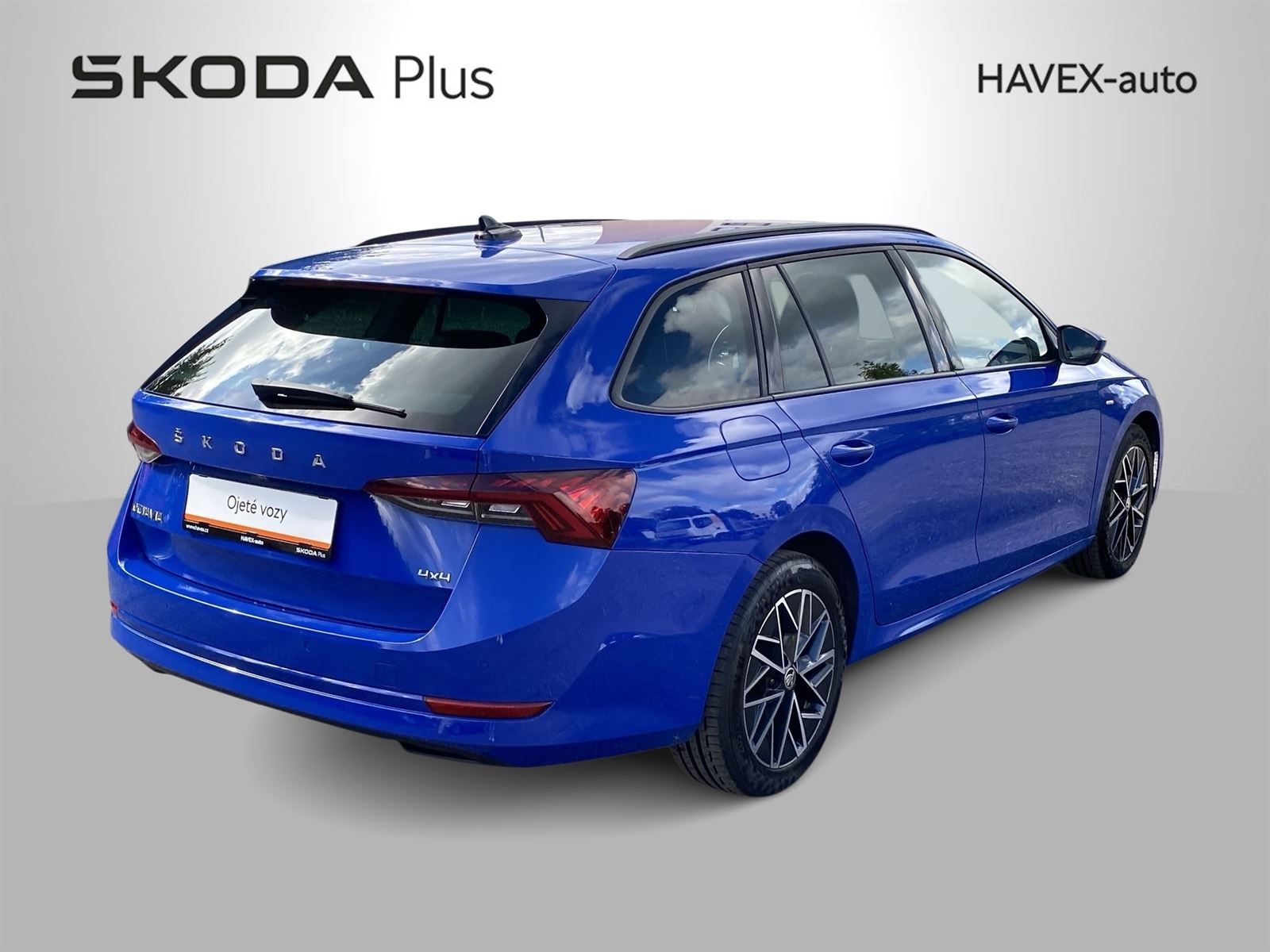 Škoda Octavia, Combi 2.0 TDI 4x4 DSG Ambition - fotka 2