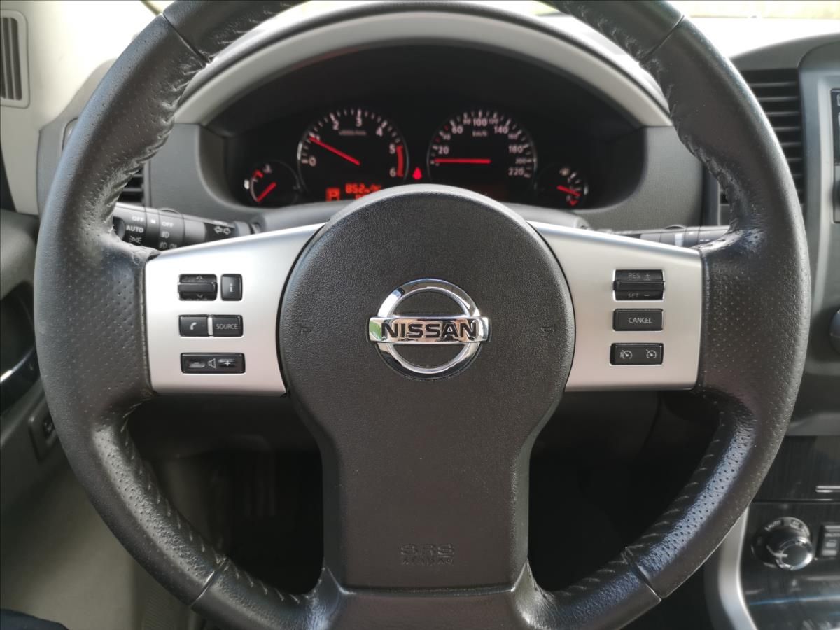 Nissan Pathfinder, 2,5 dci, 4x4, 7 míst, zak.v ČR - fotka 4