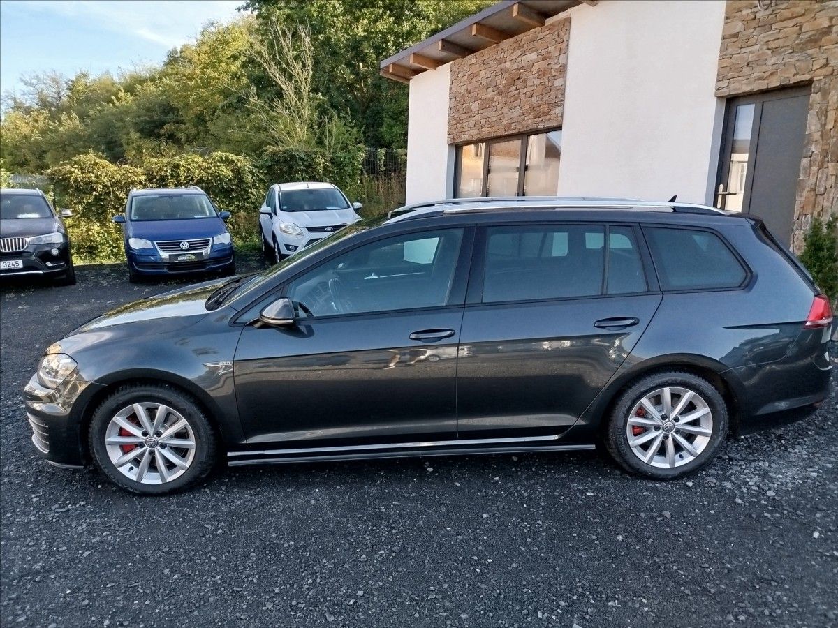 Volkswagen Golf, 2,0 GTD 135kW,NEZÁVISLÉ TOPENÍ - fotka 3