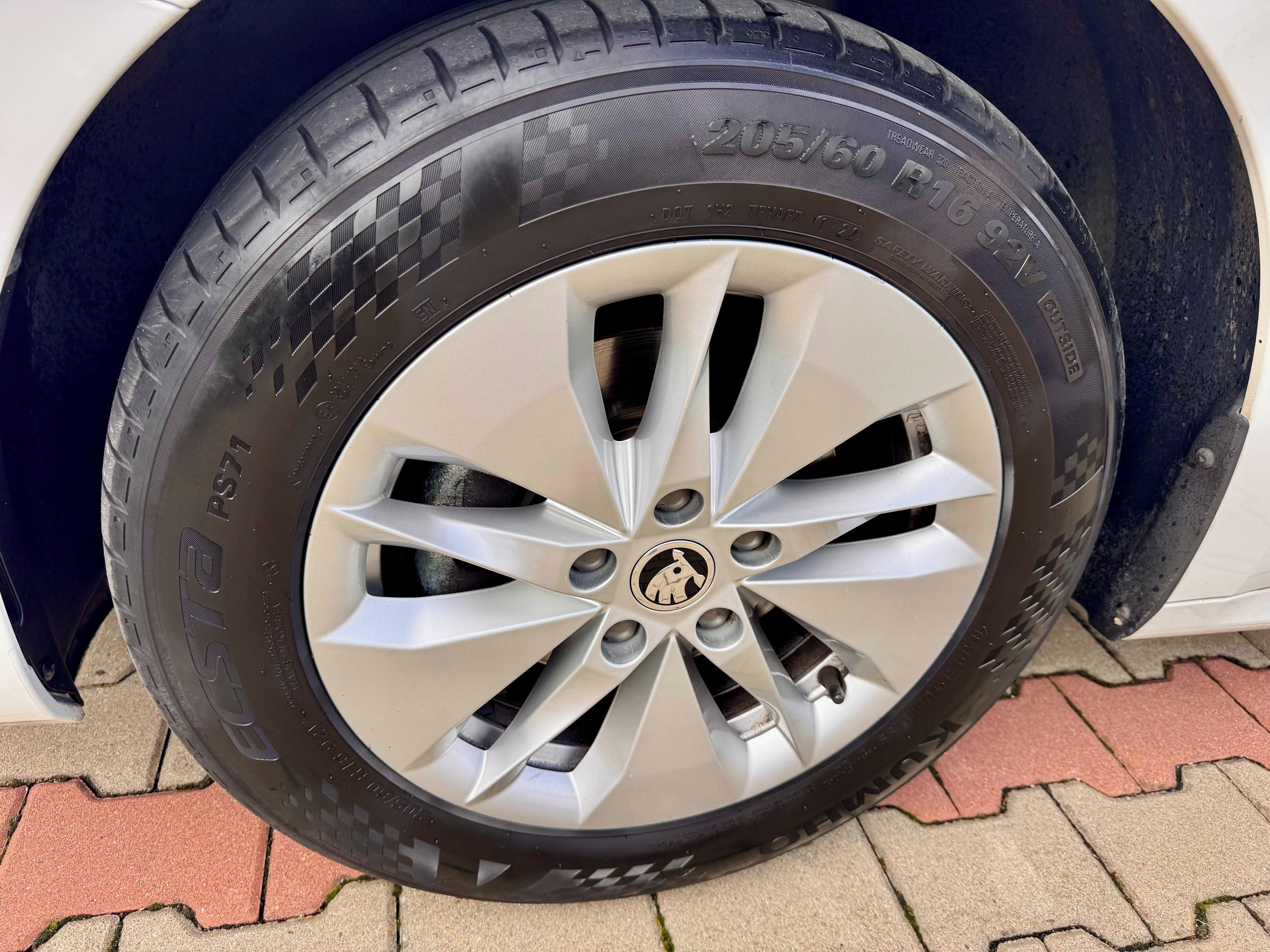Škoda Octavia, AMBITION 1.5TSI koup. ČR DPH - fotka 6