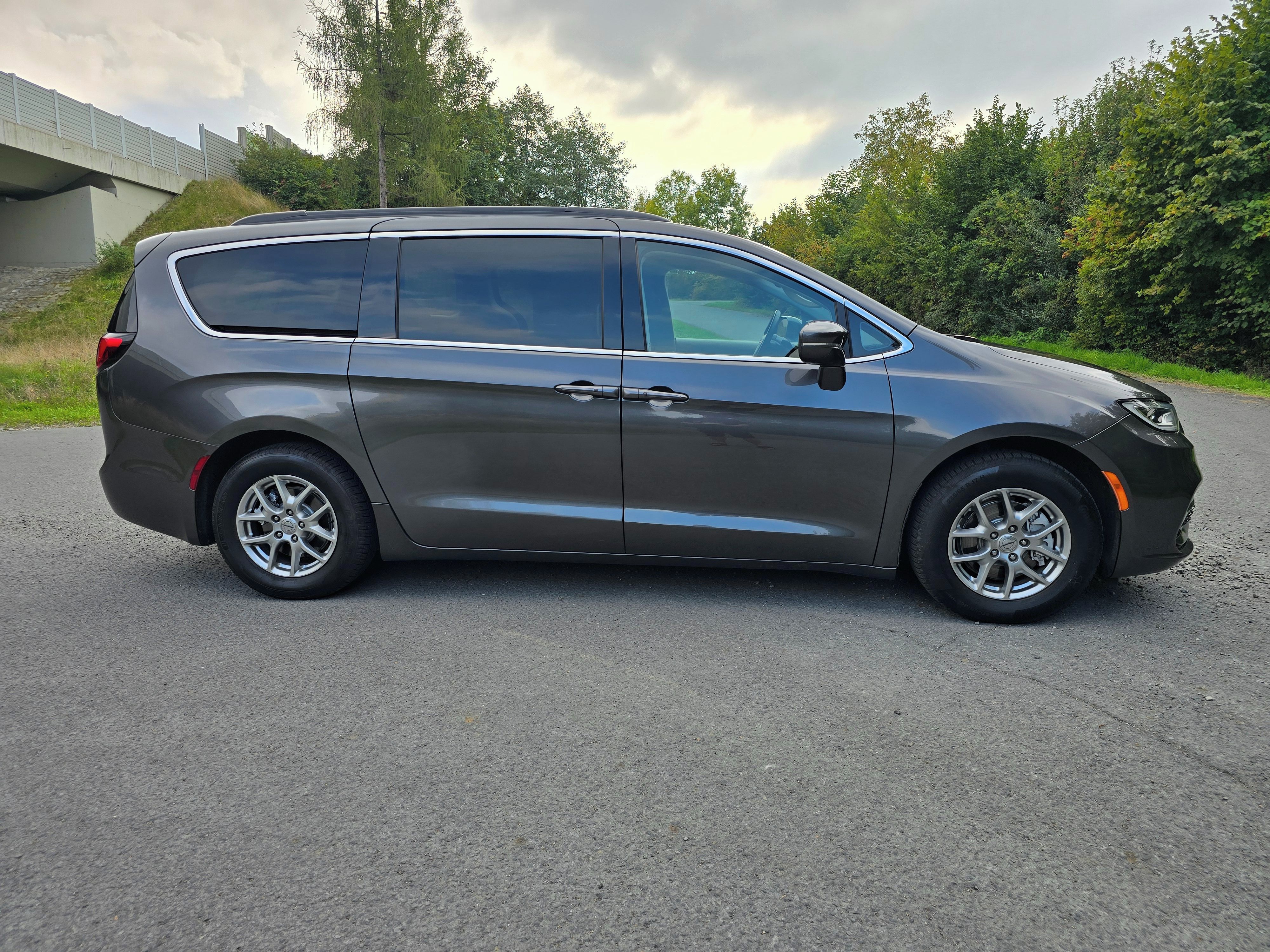 Chrysler Pacifica, Nový model, DPH, NEBOURANÉ - fotka 2