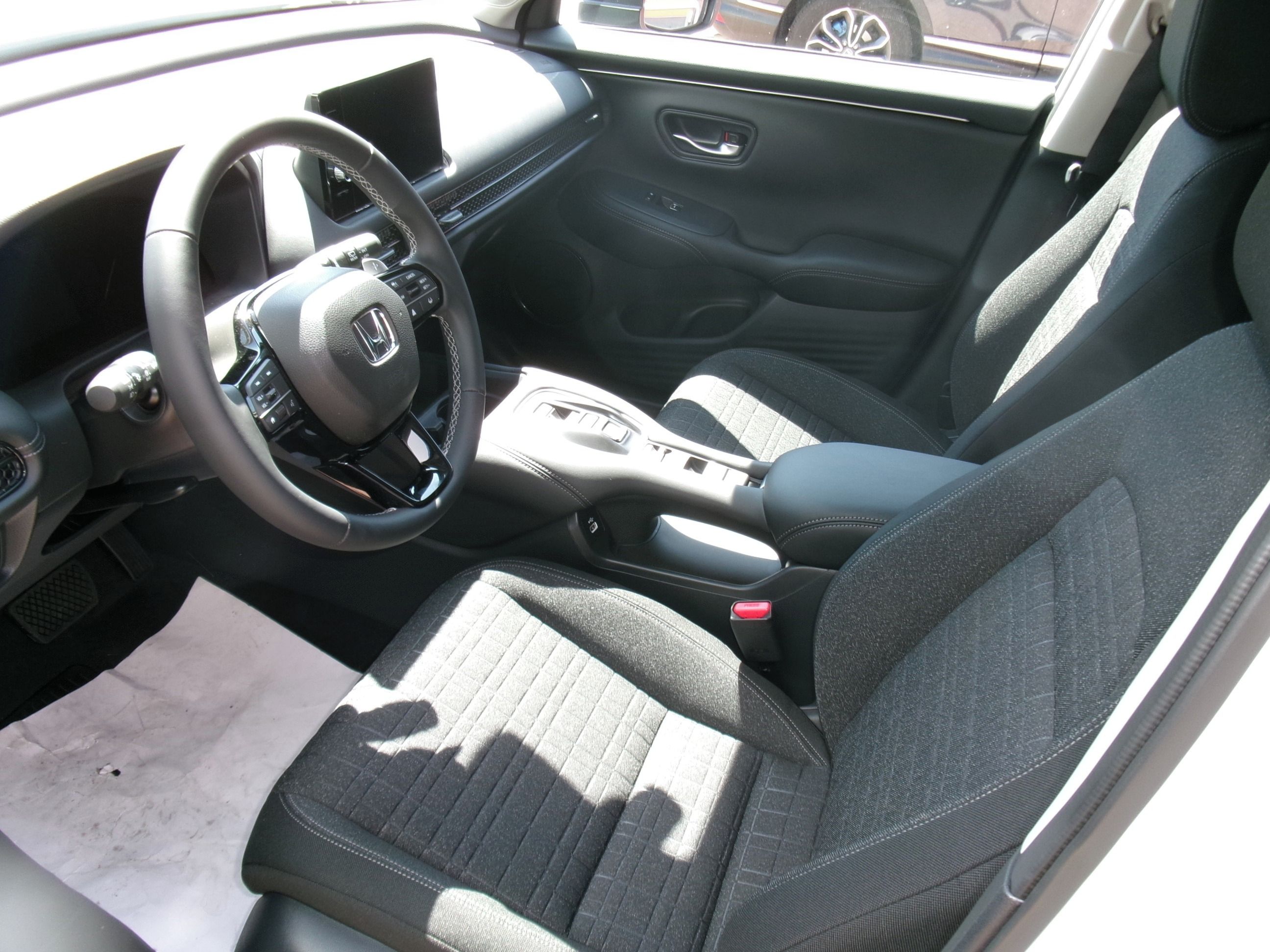 Honda ZR-V, 2.0e:HEV ELEGANCE EXCLUSIVE 26 - fotka 5