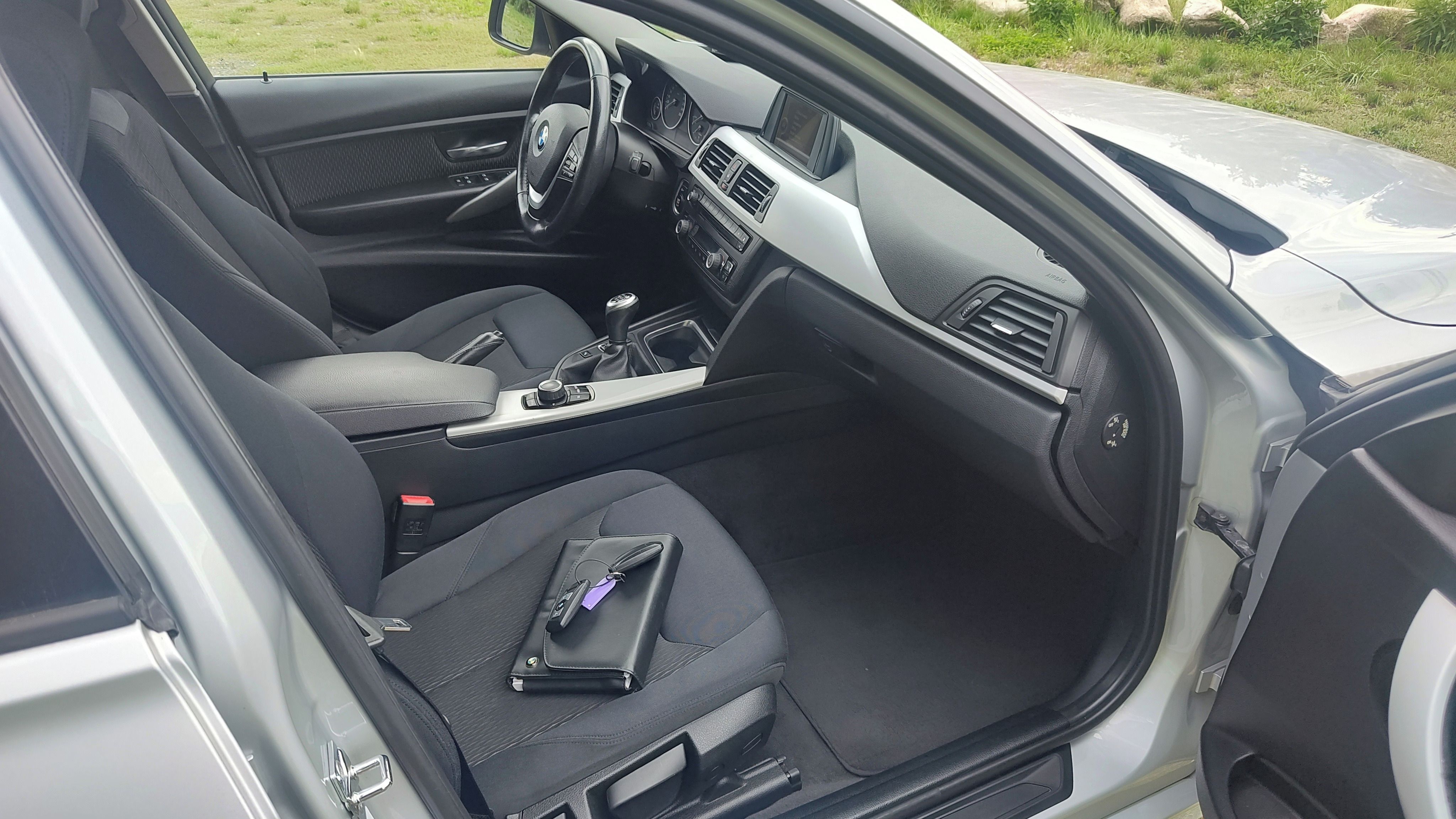 BMW Řada 3, 2,0 316 D ČR původ - fotka 6