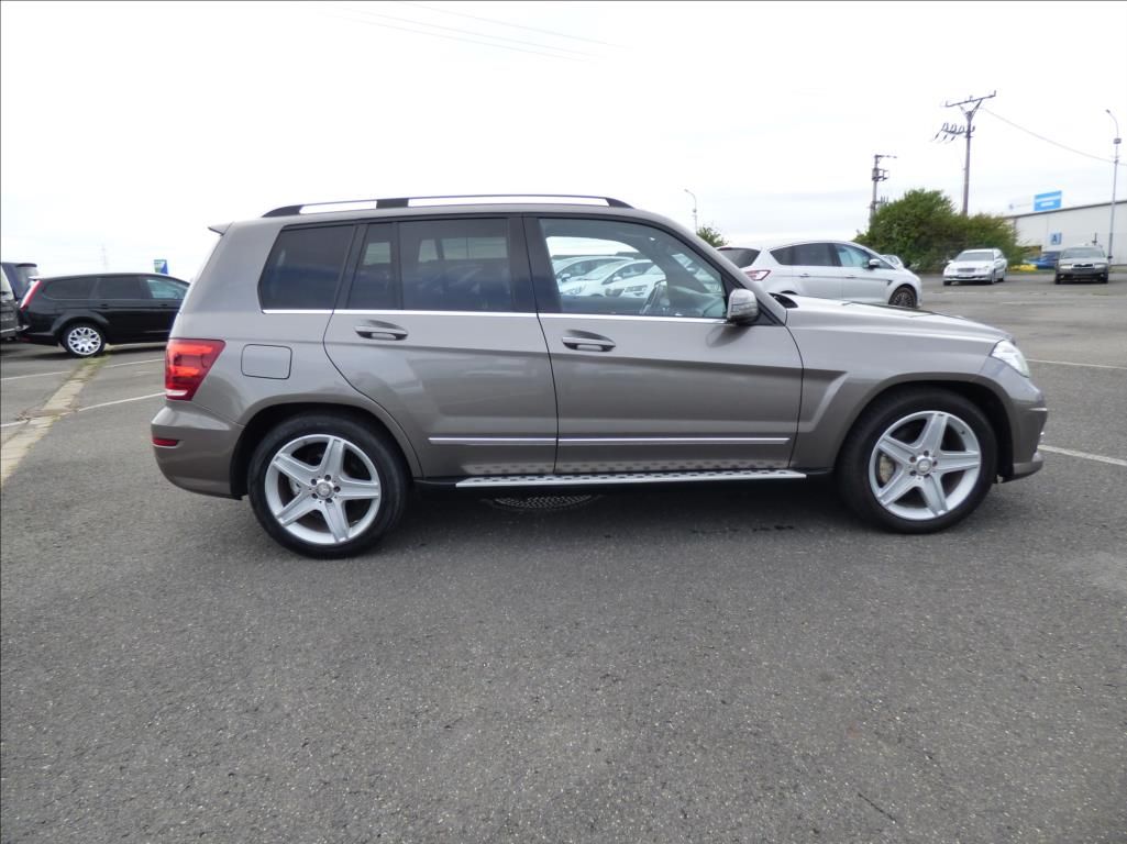 Mercedes-Benz GLK, 2,1 220CDI,4Matic,AMG,7G,Bi-Xe - fotka 2