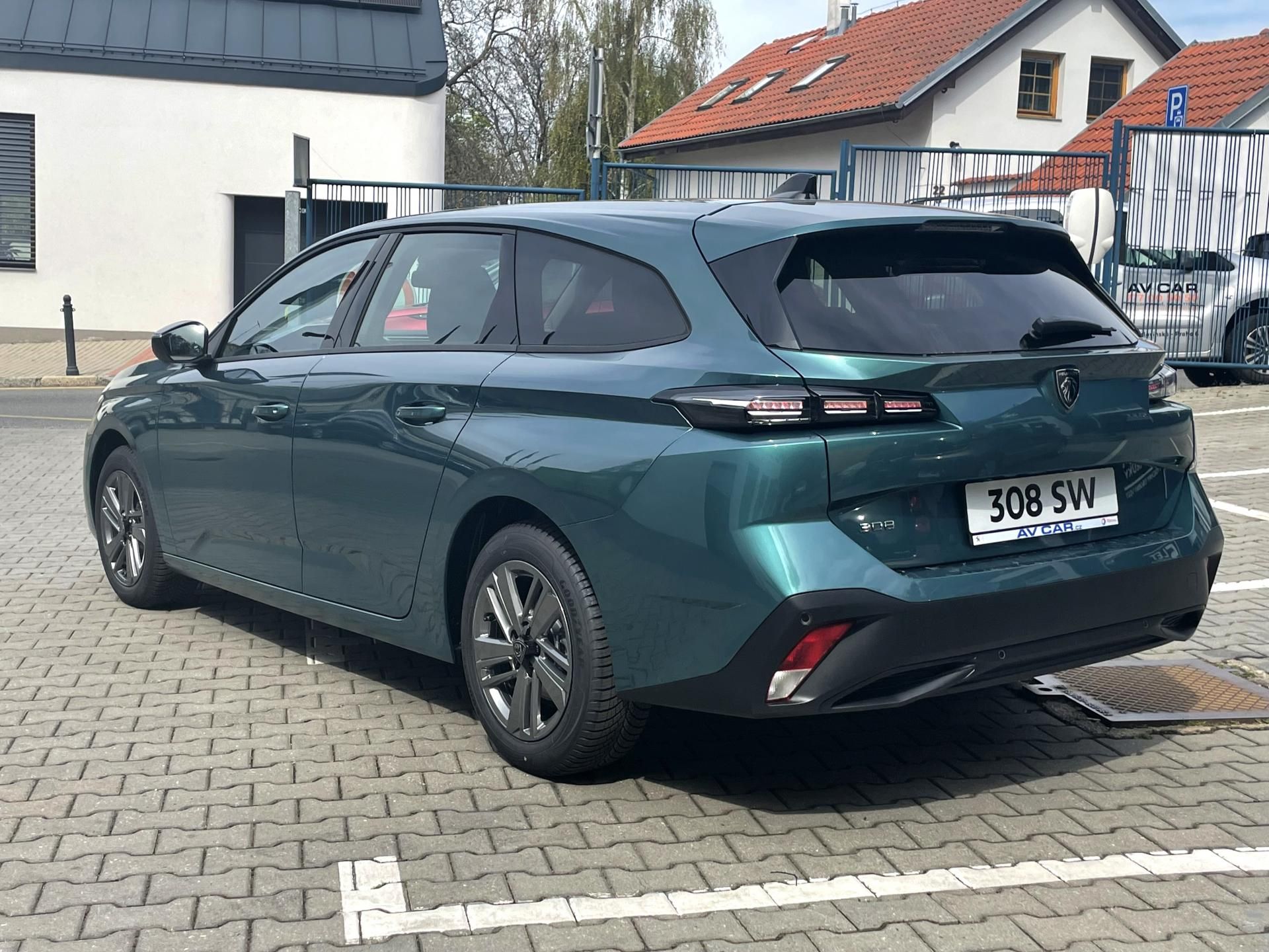 Peugeot 308, SW STYLE Hybrid 145 e-DCS6 - fotka 5