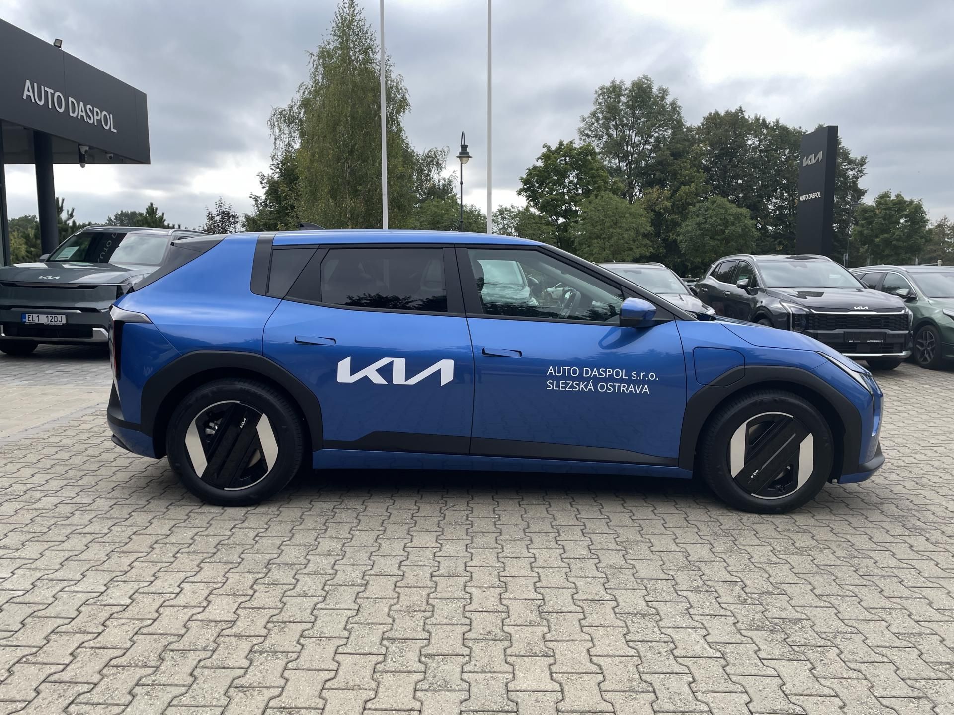 Kia EV4, EARTH 150 KW + 81,4 KWH "AKCE" - fotka 2