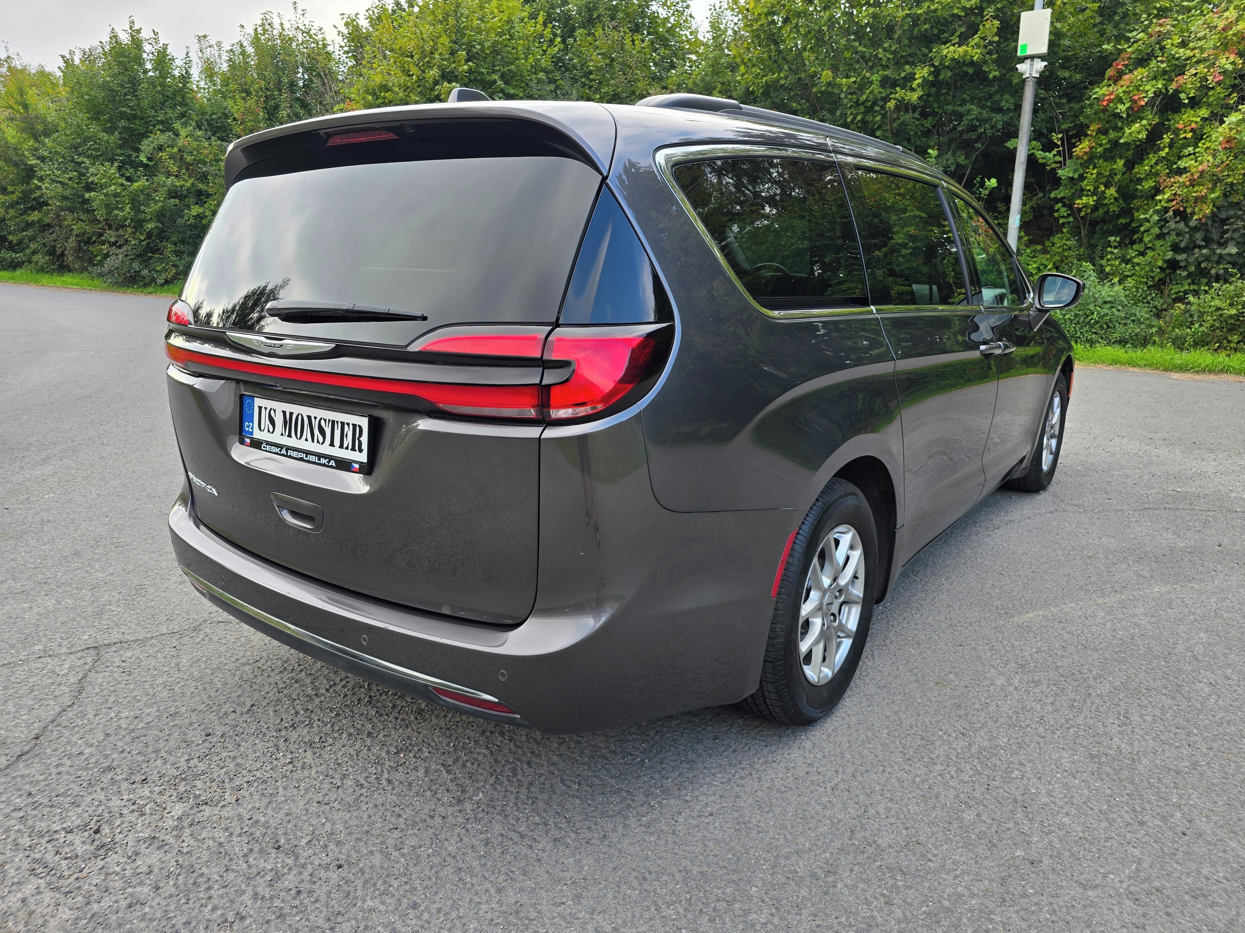 Chrysler Pacifica, Nový model, DPH, NEBOURANÉ - fotka 3