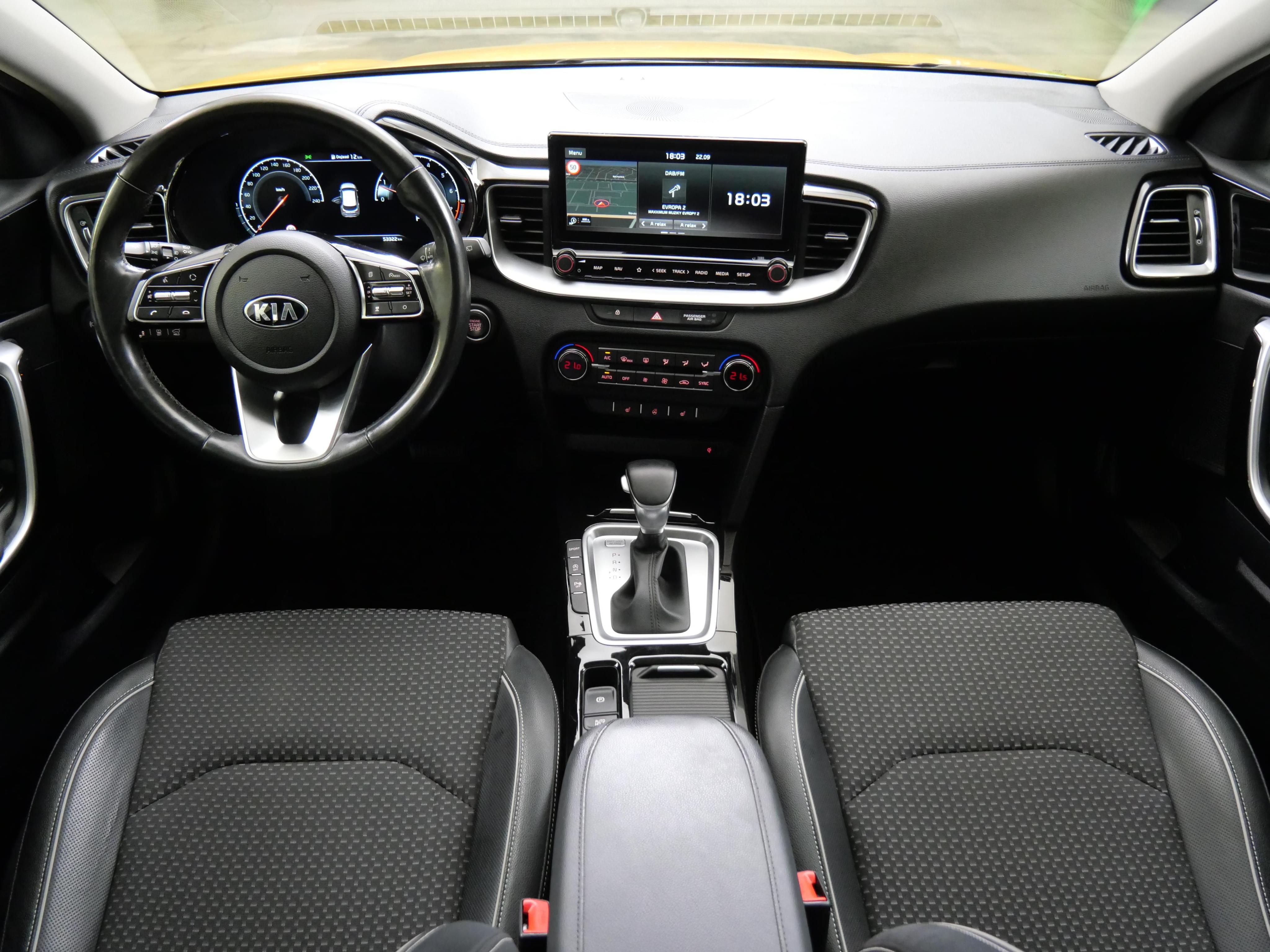 Kia XCee´d, 1.6 T-GDI 150 kW DCT GT - fotka 5