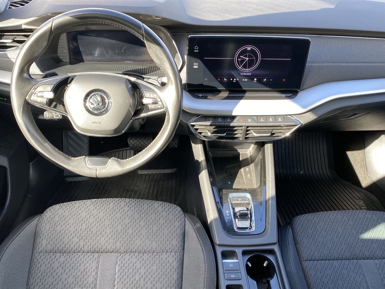 Škoda Octavia, Combi 2.0 TDI DSG Style - fotka 5