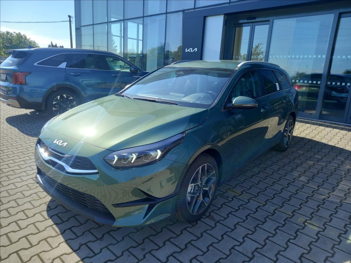 Kia Cee´d, 1,5 T-GDi SW TOP + BUS - fotka 2