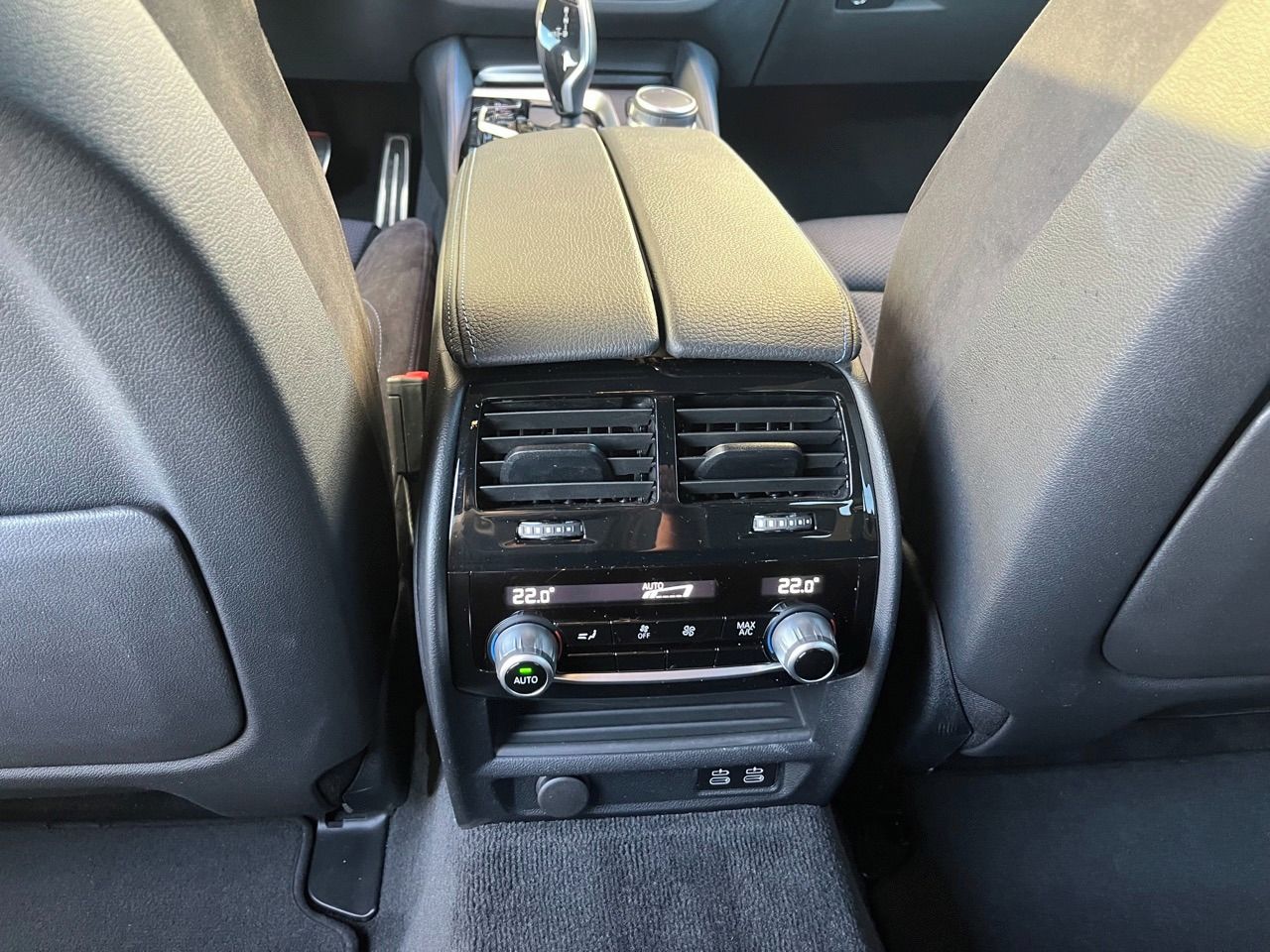 BMW Řada 5, 530D XDRIVE 210KW M Sport DPH - fotka 5