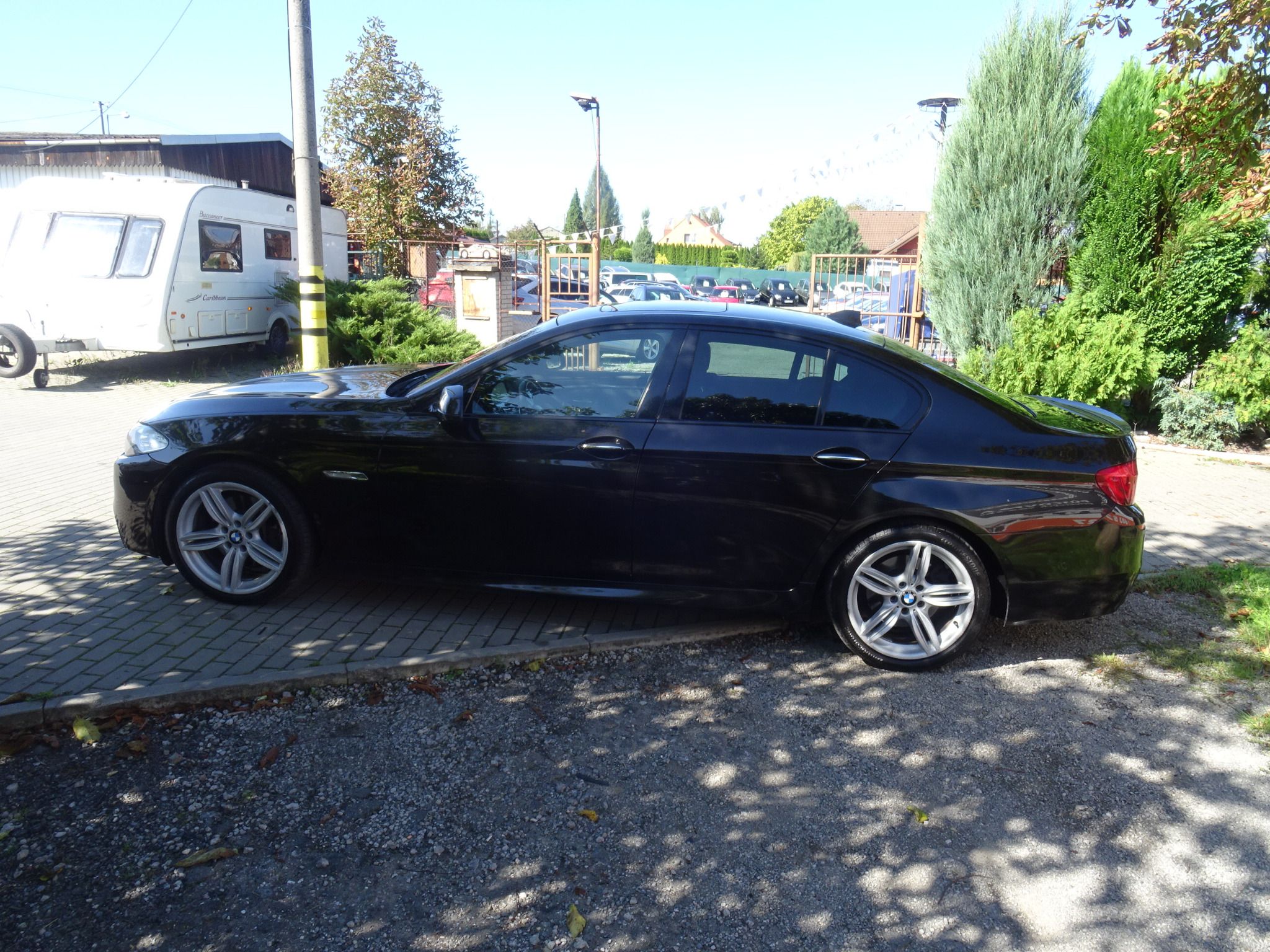 BMW Řada 5, 525 D XDRIVE - fotka 5