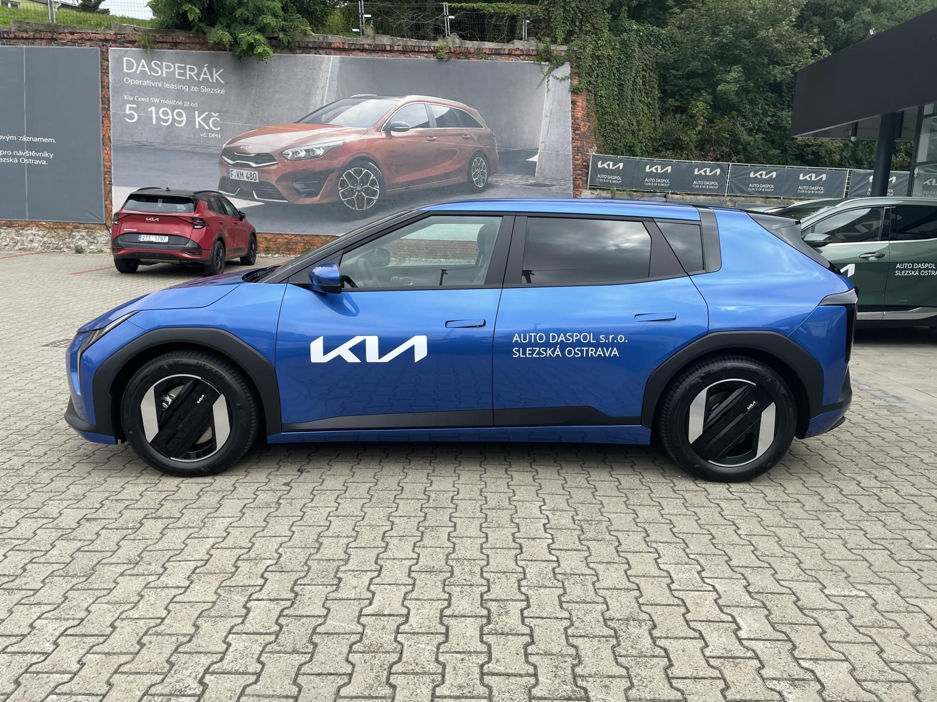 Kia EV4, EARTH 150 KW + 81,4 KWH "AKCE" - fotka 6