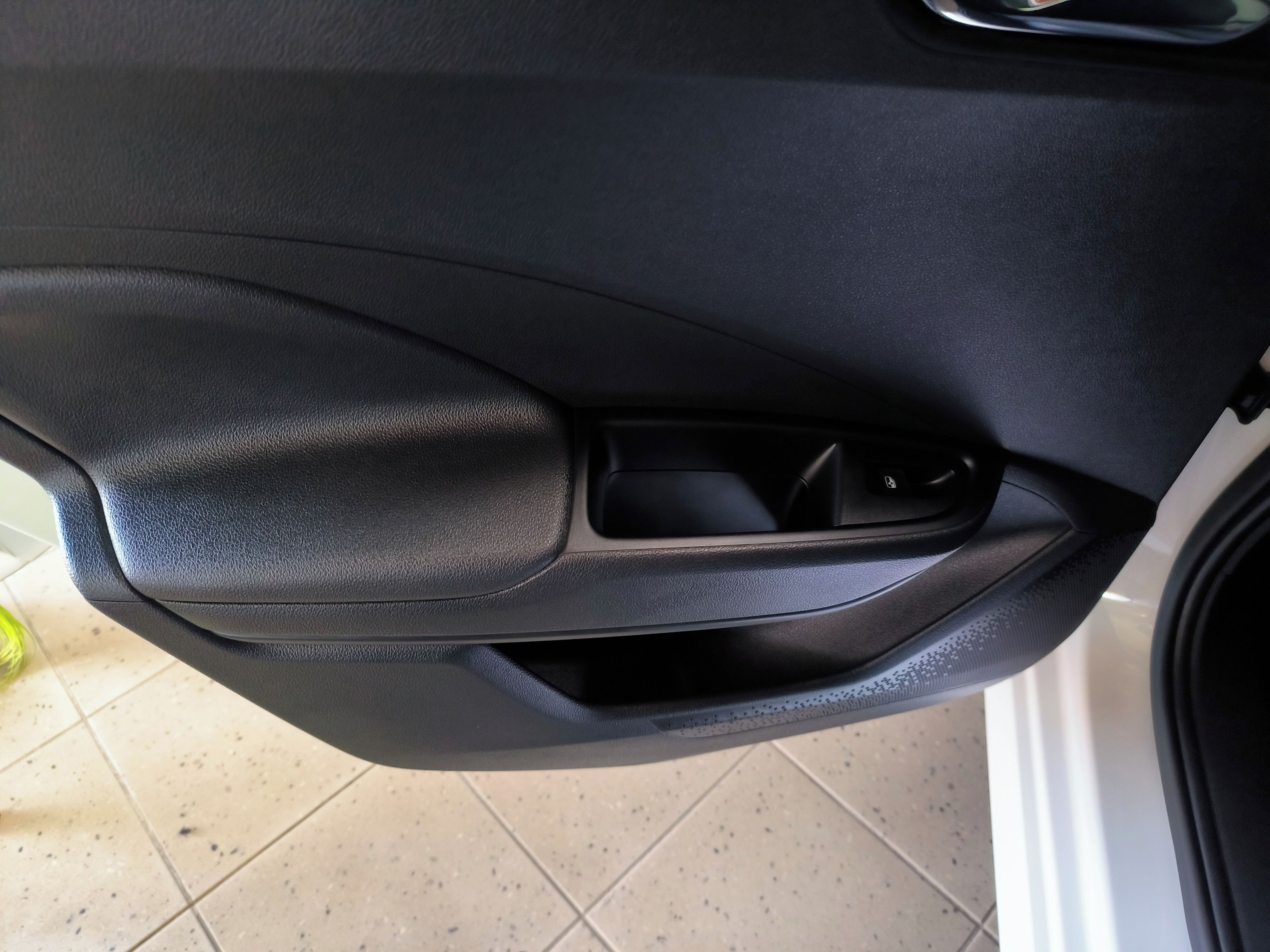 Škoda Fabia, 1,0TSi 70kW Selection - fotka 6