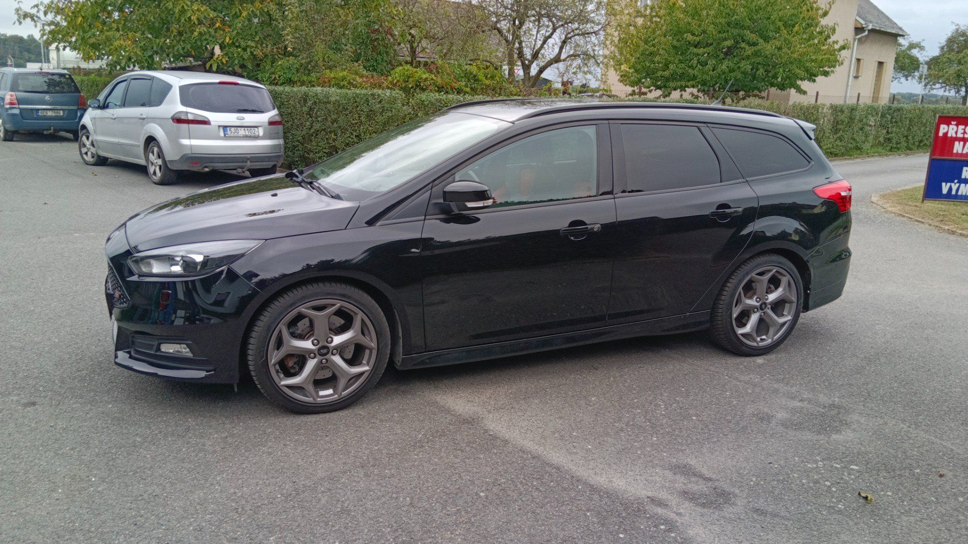 Ford Focus, 2.0 I ST 184 KW - fotka 4