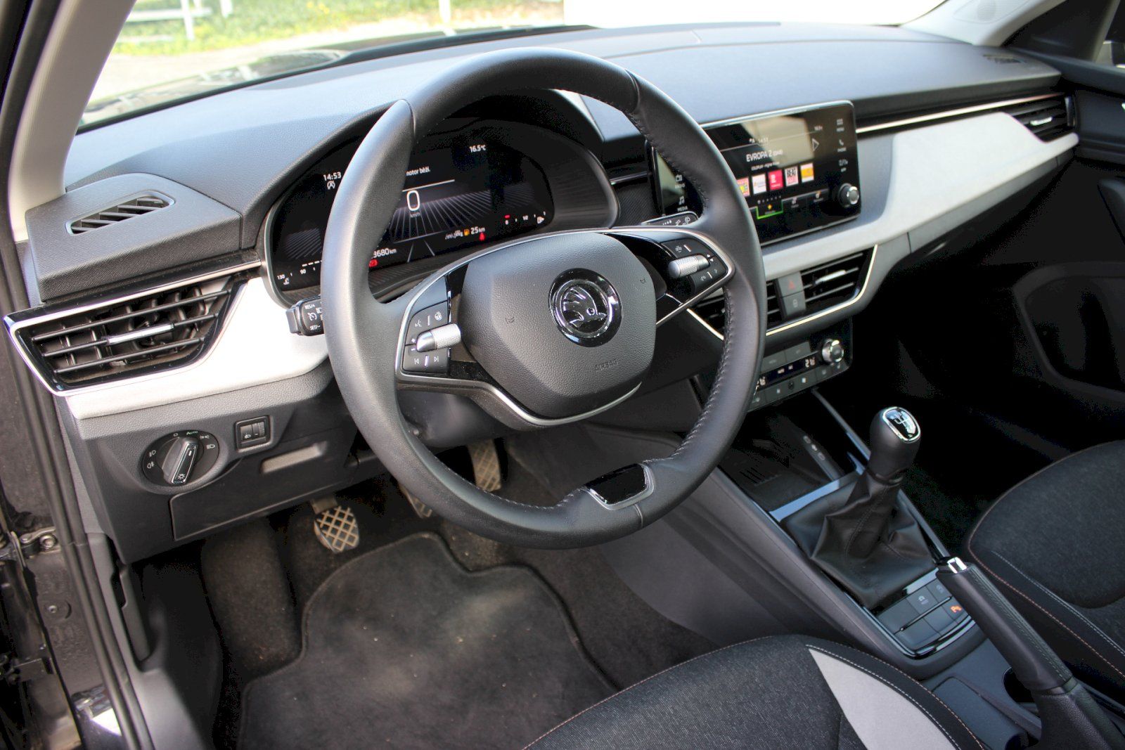 Škoda Kamiq, Top Selection 1,0TSI 85kW - fotka 6
