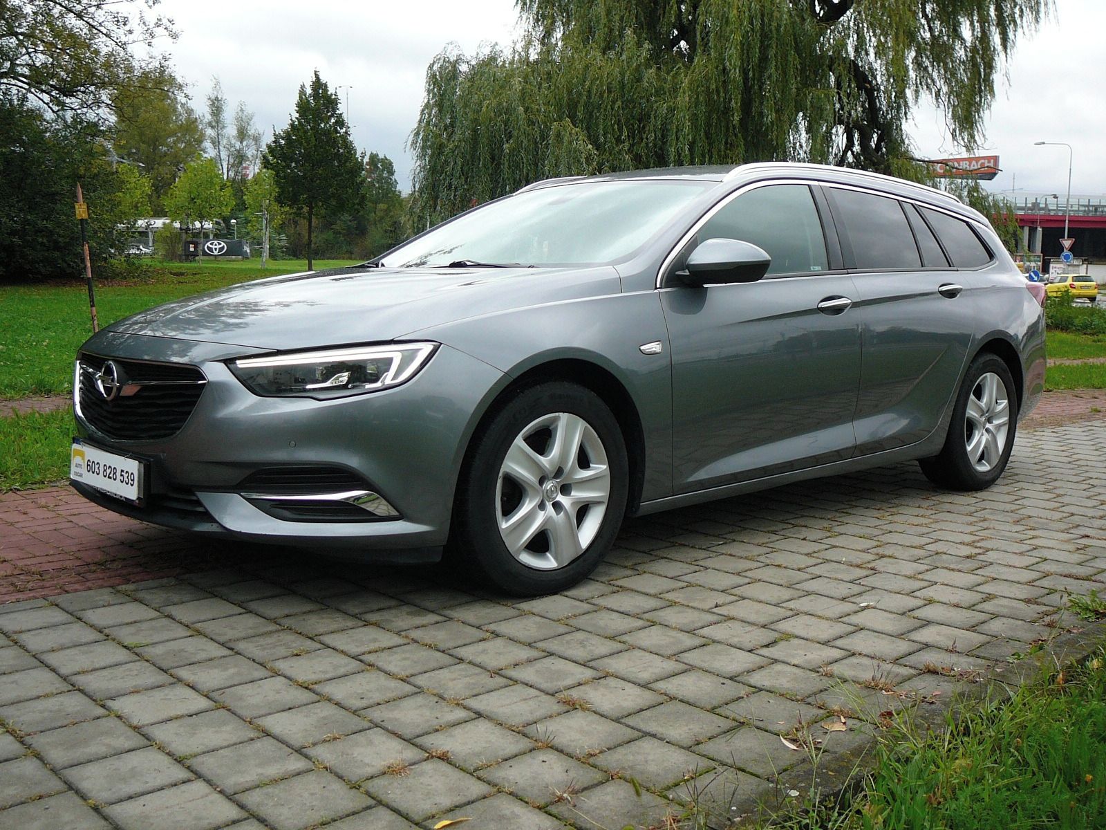 Opel Insignia, 2.0CDTi 1MAJ ČR 87000KM!!! - fotka 2
