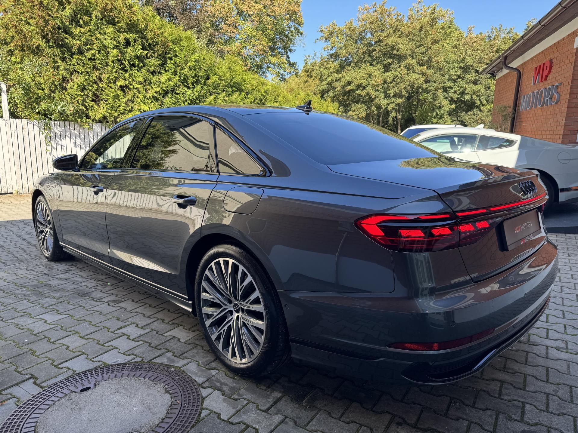 Audi A8, A8L-60TFSIe-EXCLUSIVE-B&O-R20 - fotka 2