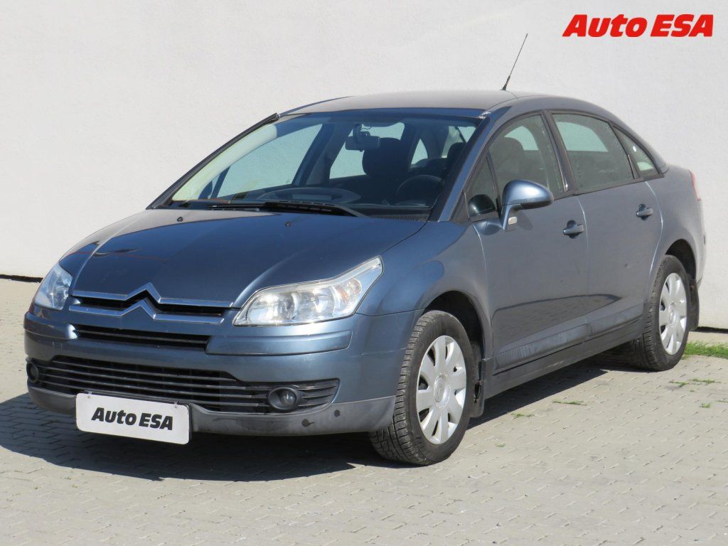 Citroën C4, 1.6 16V,ČR,AC,temp - fotka 3