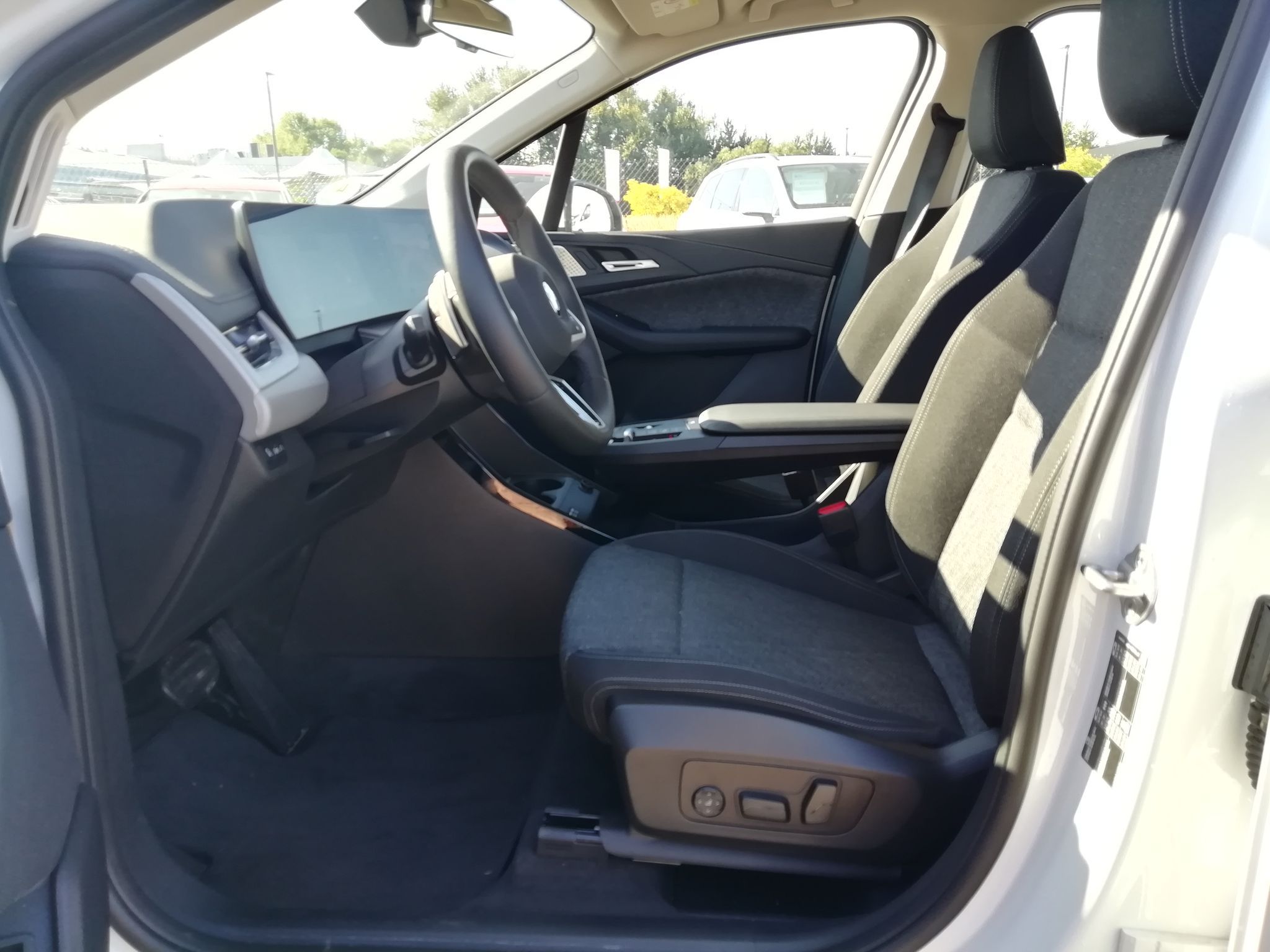 BMW Řada 2, 218i 100 kW Active Tourer - fotka 5