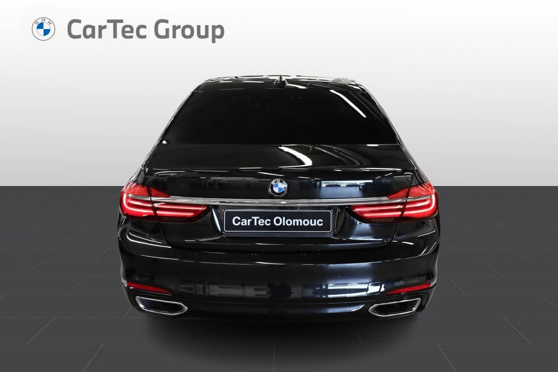 BMW Řada 7, 750Li xDrive - fotka 4
