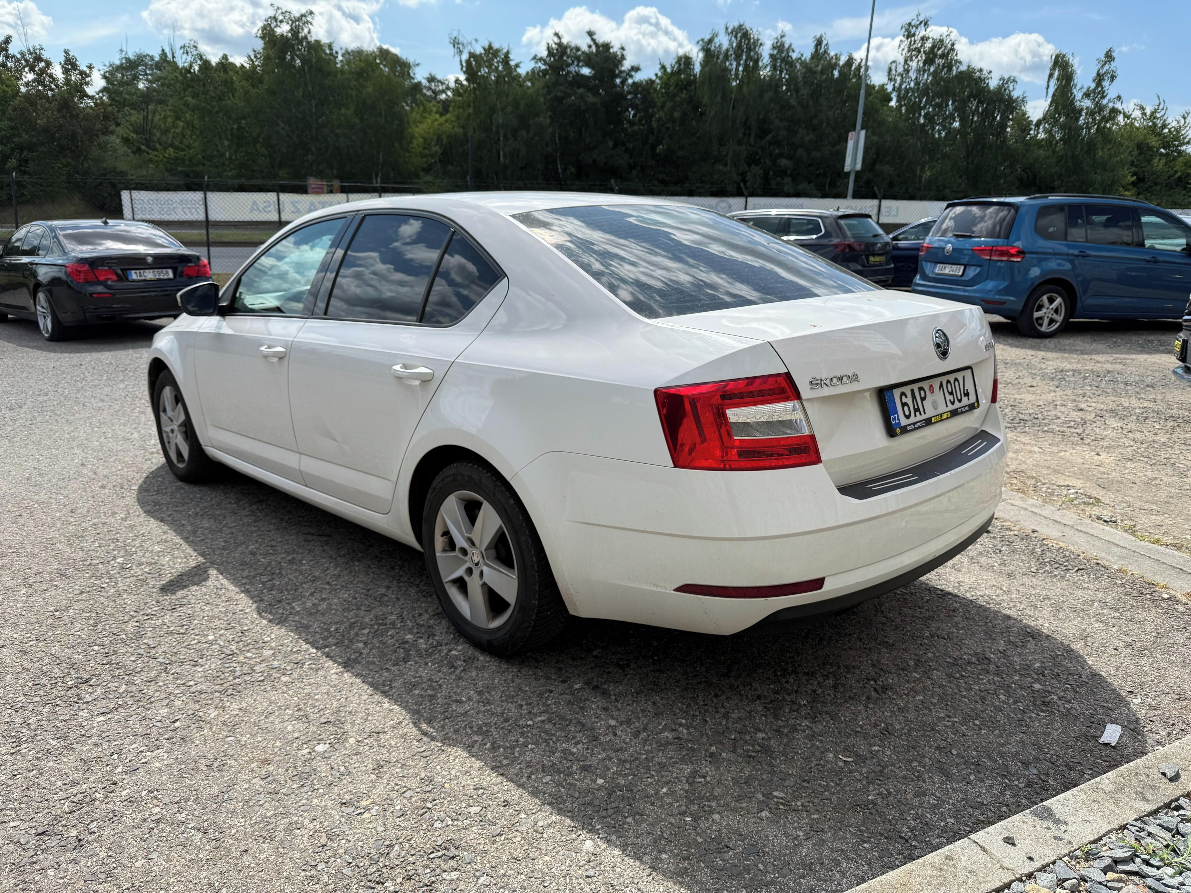 Škoda Octavia, Škoda Octavia 2017 1.6 - fotka 5