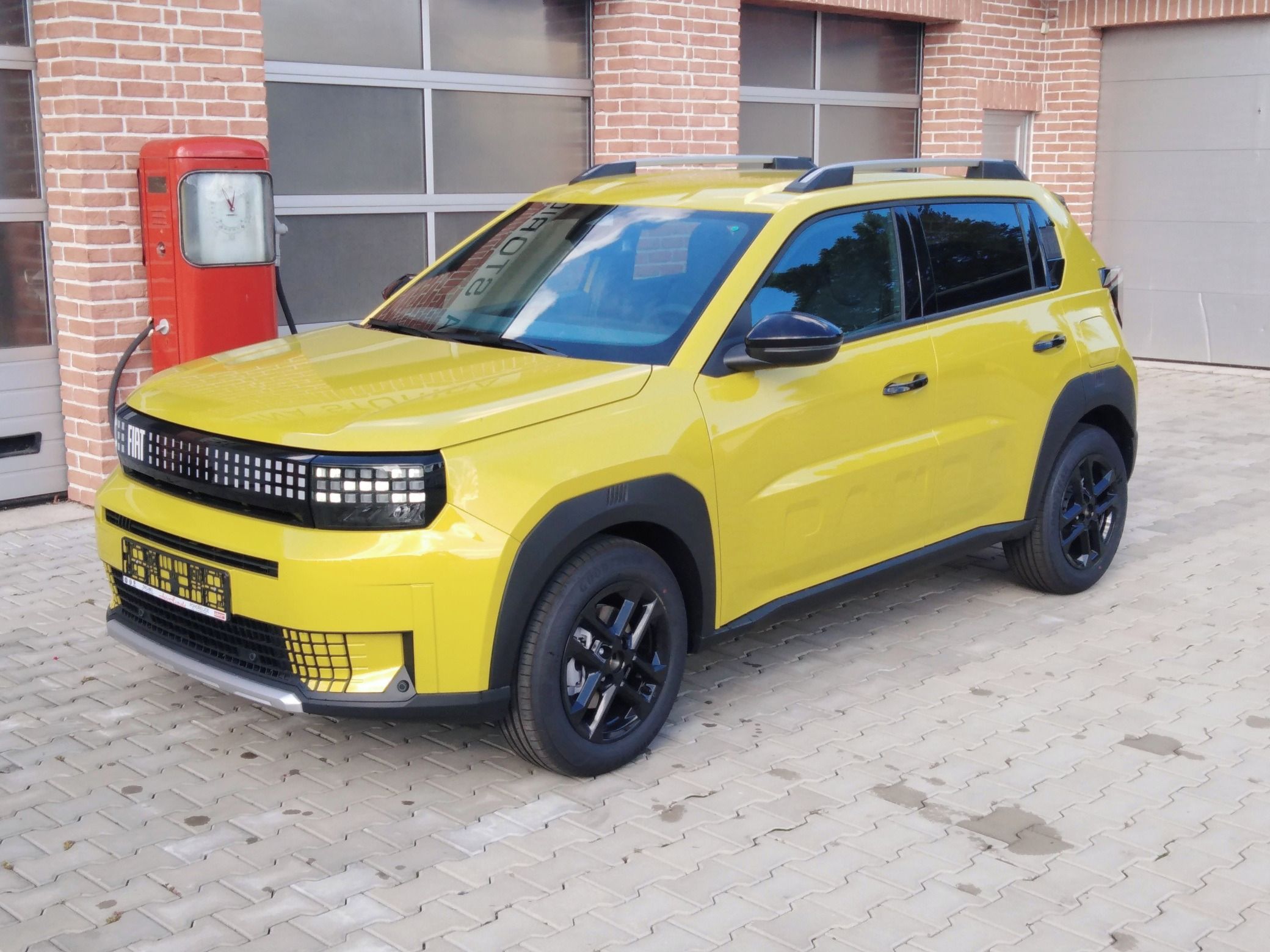 Fiat Grande Panda, 1.2 Turbo Hybrid 110k eDC ICON - fotka 4