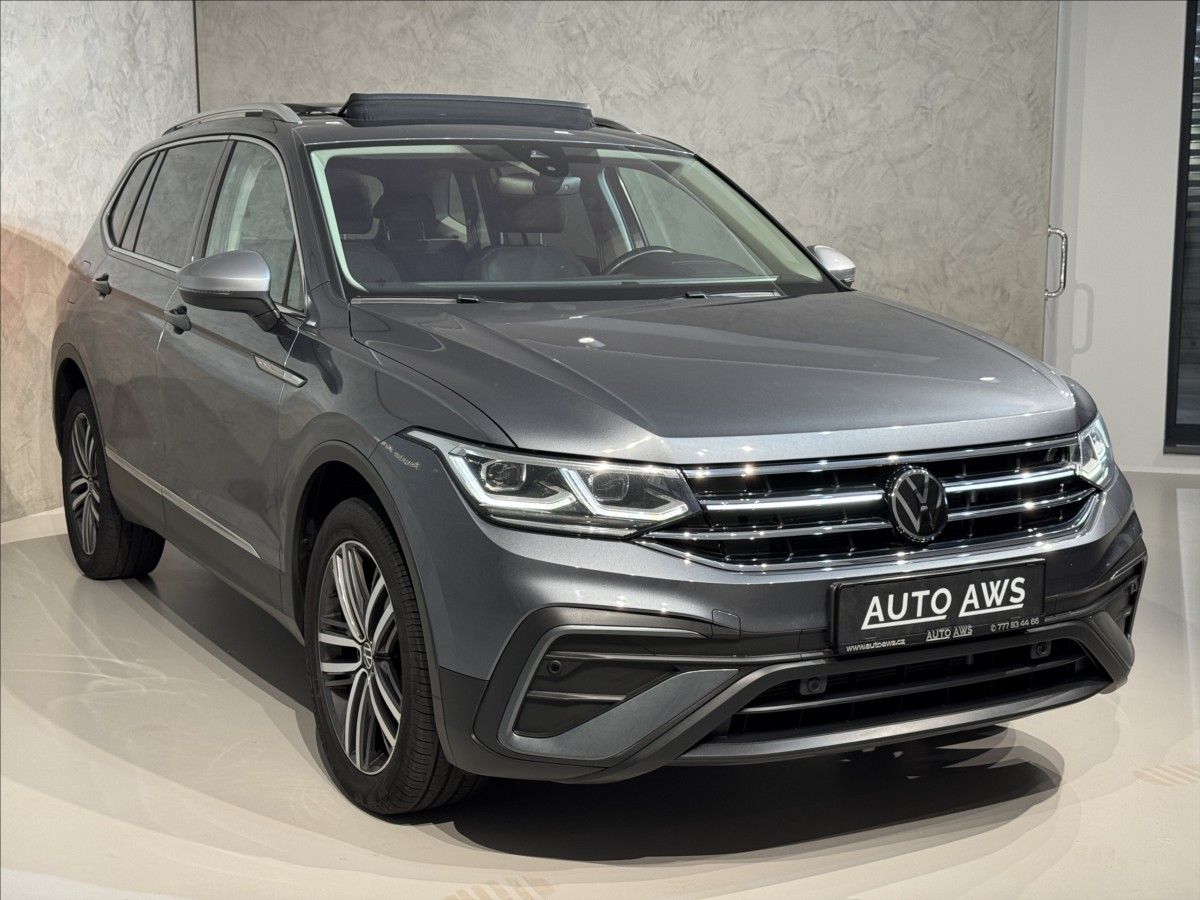 Volkswagen Tiguan Allspace, 2,0 TDi  DSG Life Virtual LED - fotka 3