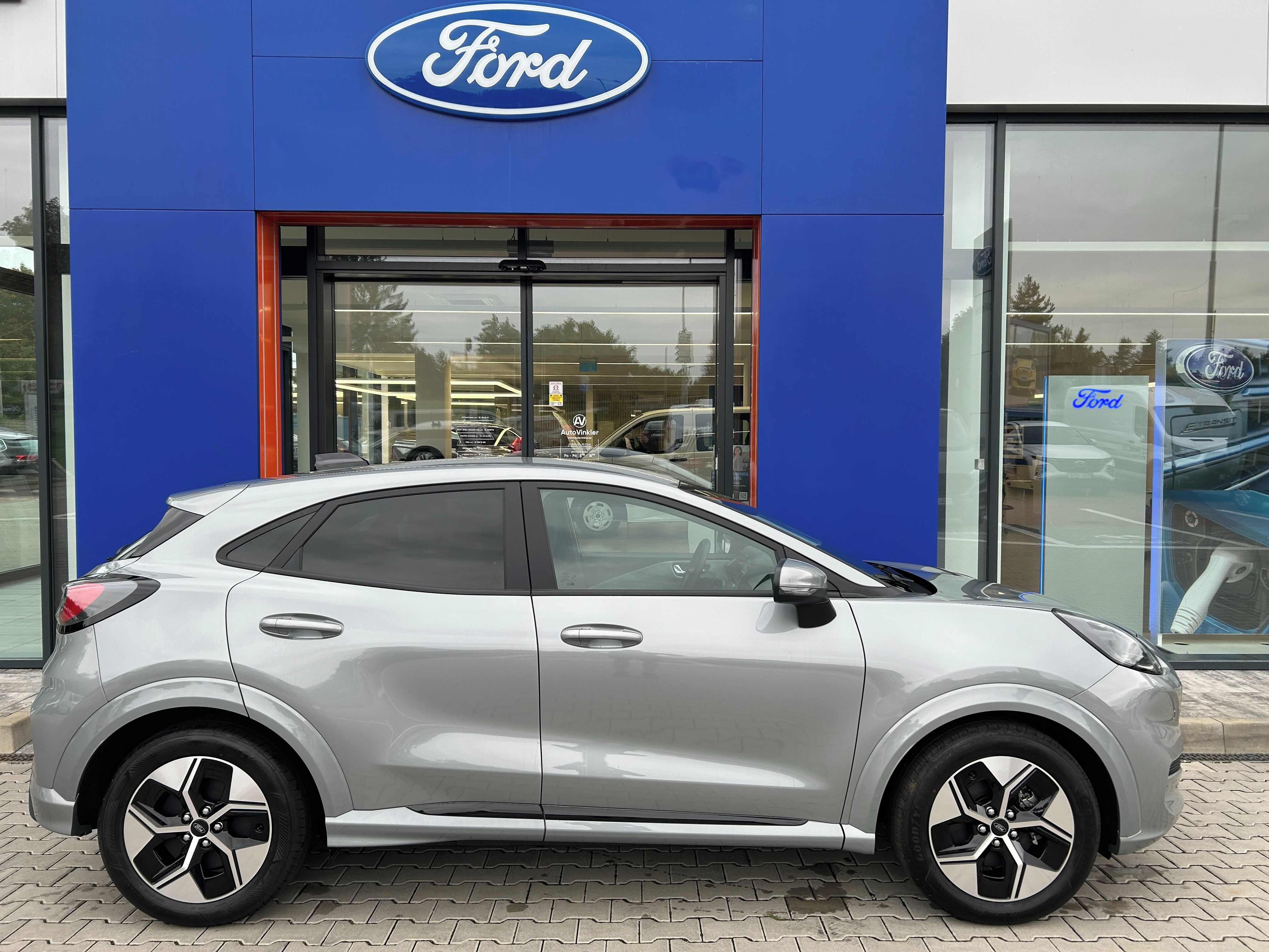 Ford Puma, GEN-E 43kWh dojezd 123kW/168 k - fotka 3
