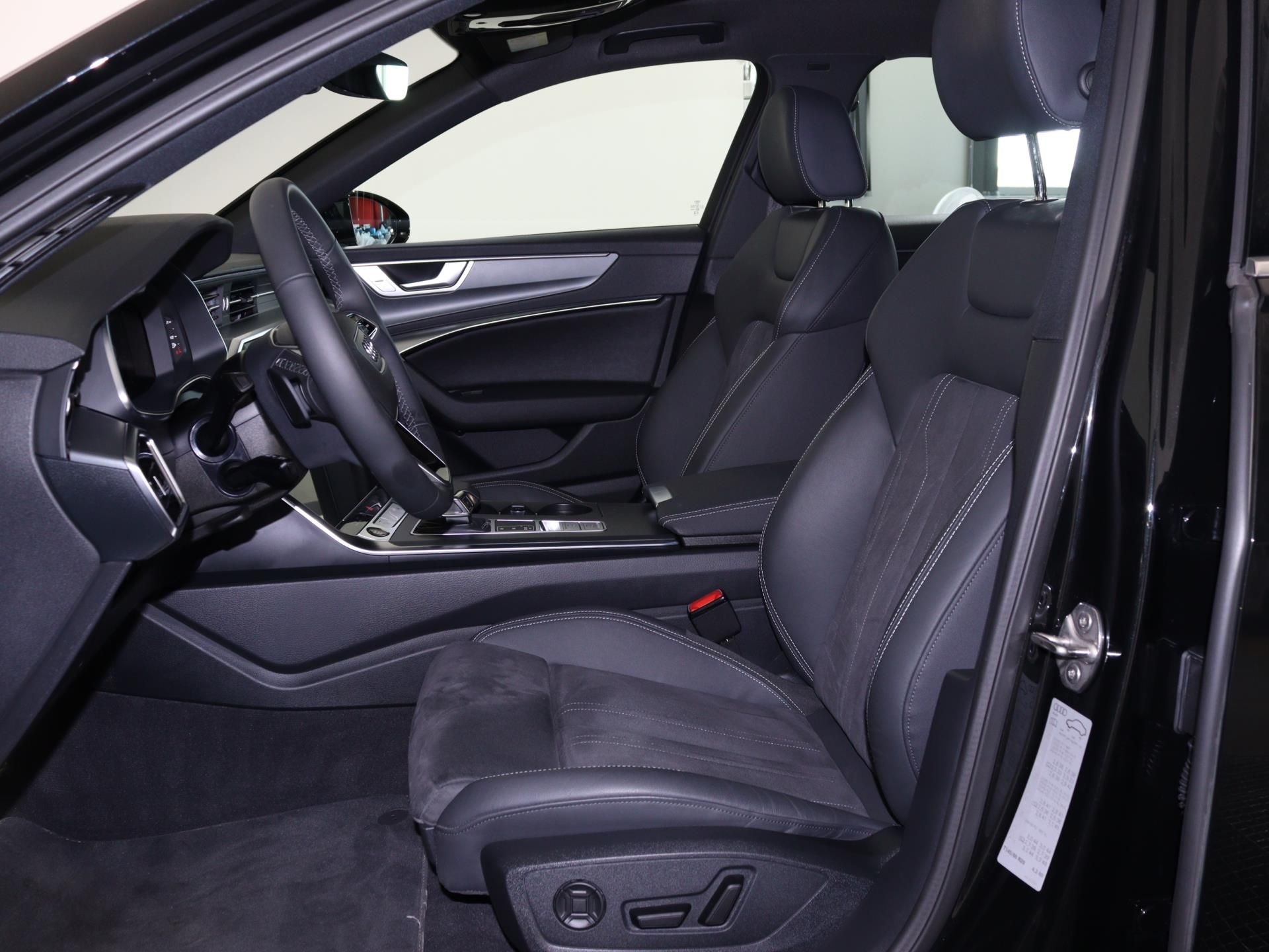 Audi A6 Avant - fotka 4