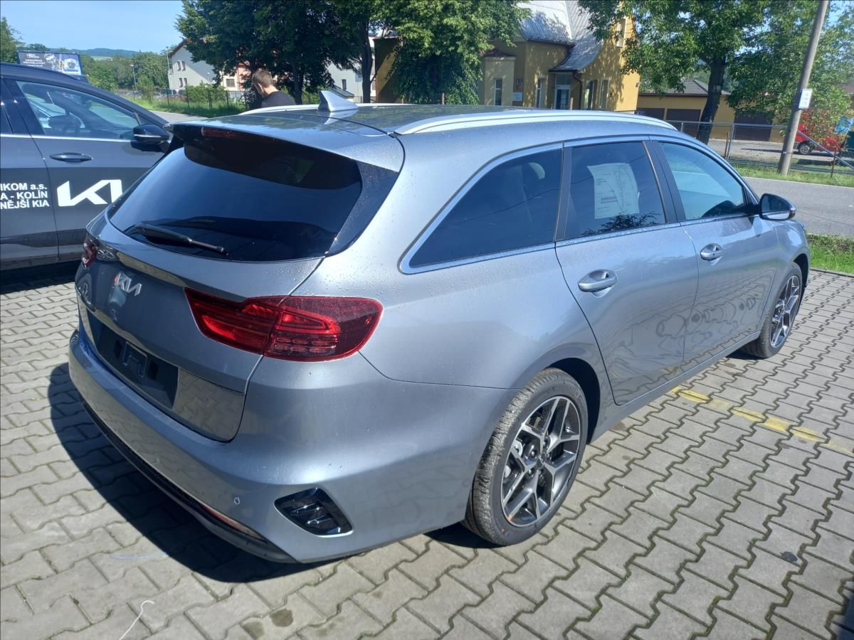 Kia Cee´d, 1,5 T-GDi SW TOP + BUS - fotka 4