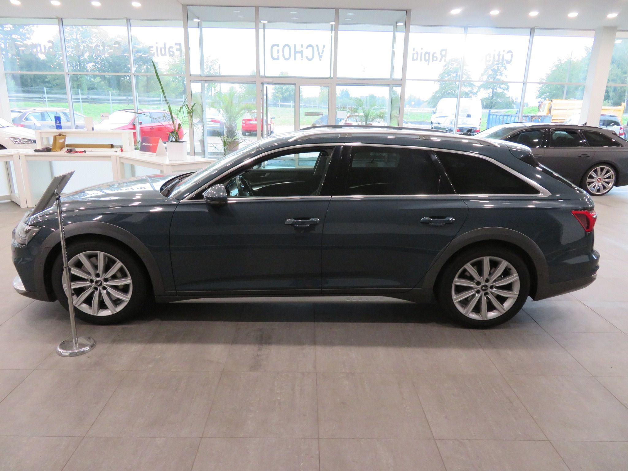 Audi A6 allroad, 3.0 TDI. 253 KW. Tažné. - fotka 2