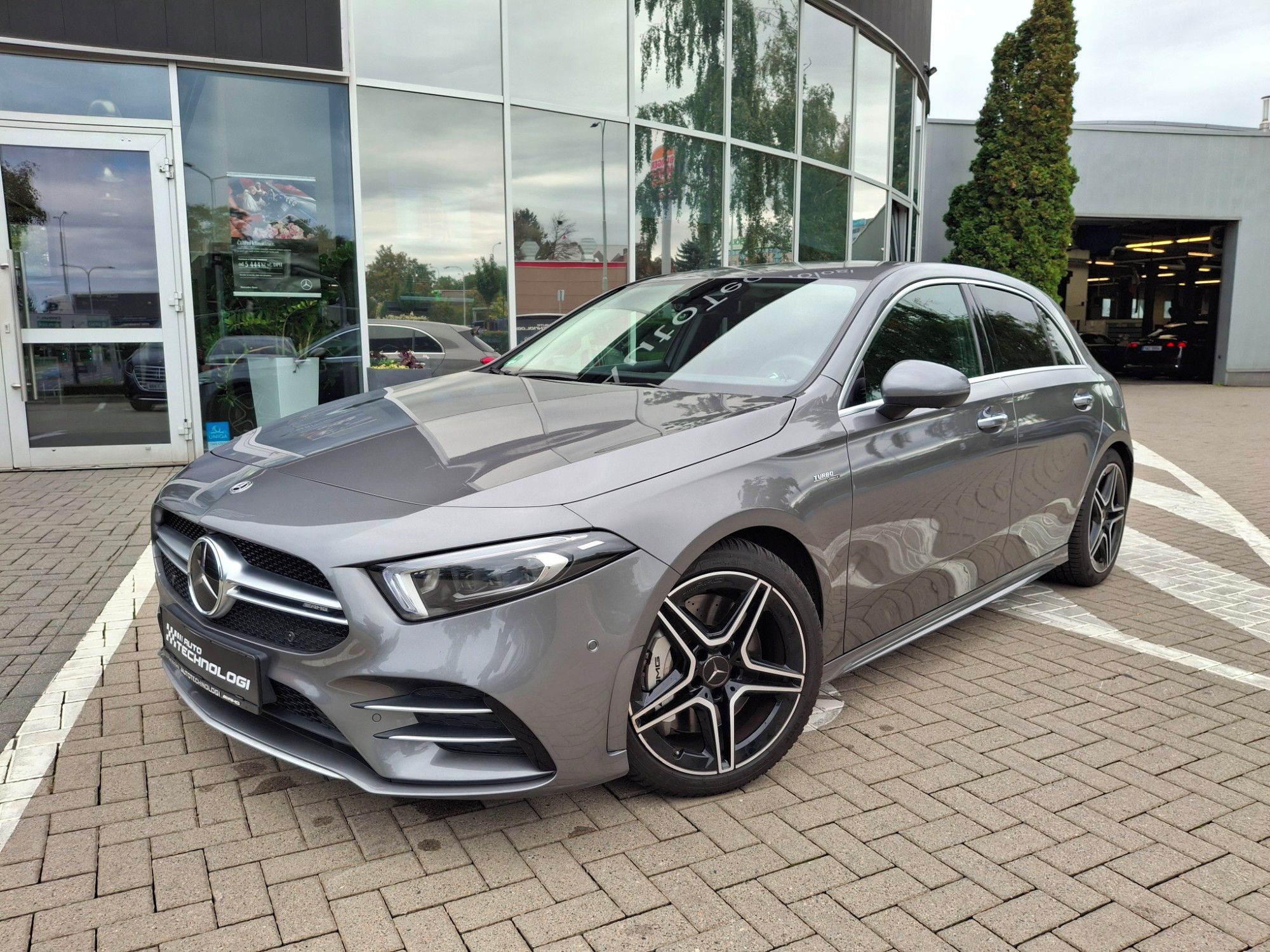 Mercedes-Benz Třídy A, 35 AMG 4MATIC