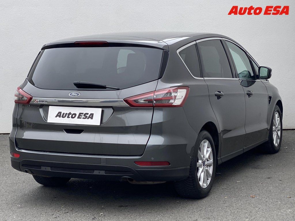 Ford S-MAX, 2.0 TDCi 7míst,AT,navi - fotka 4