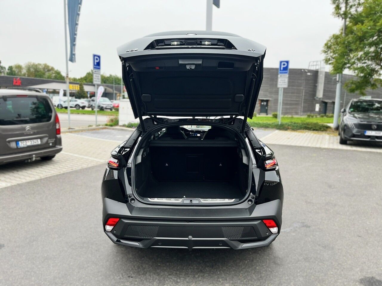 Peugeot 408, 408 GT Hybrid 145 e-DCS6 - fotka 4