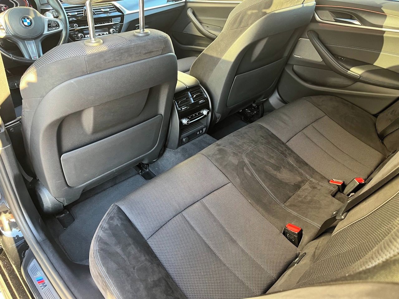 BMW Řada 5, 530D XDRIVE 210KW M Sport DPH - fotka 6
