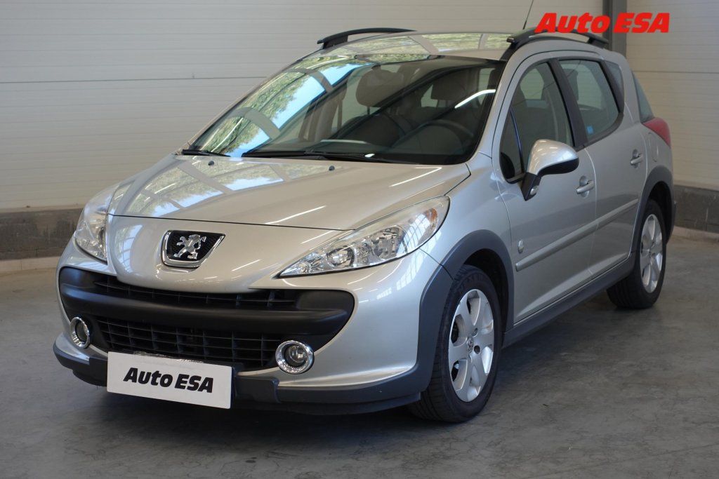 Peugeot 207, 1.4i,ČR,AC,park.čidla - fotka 3