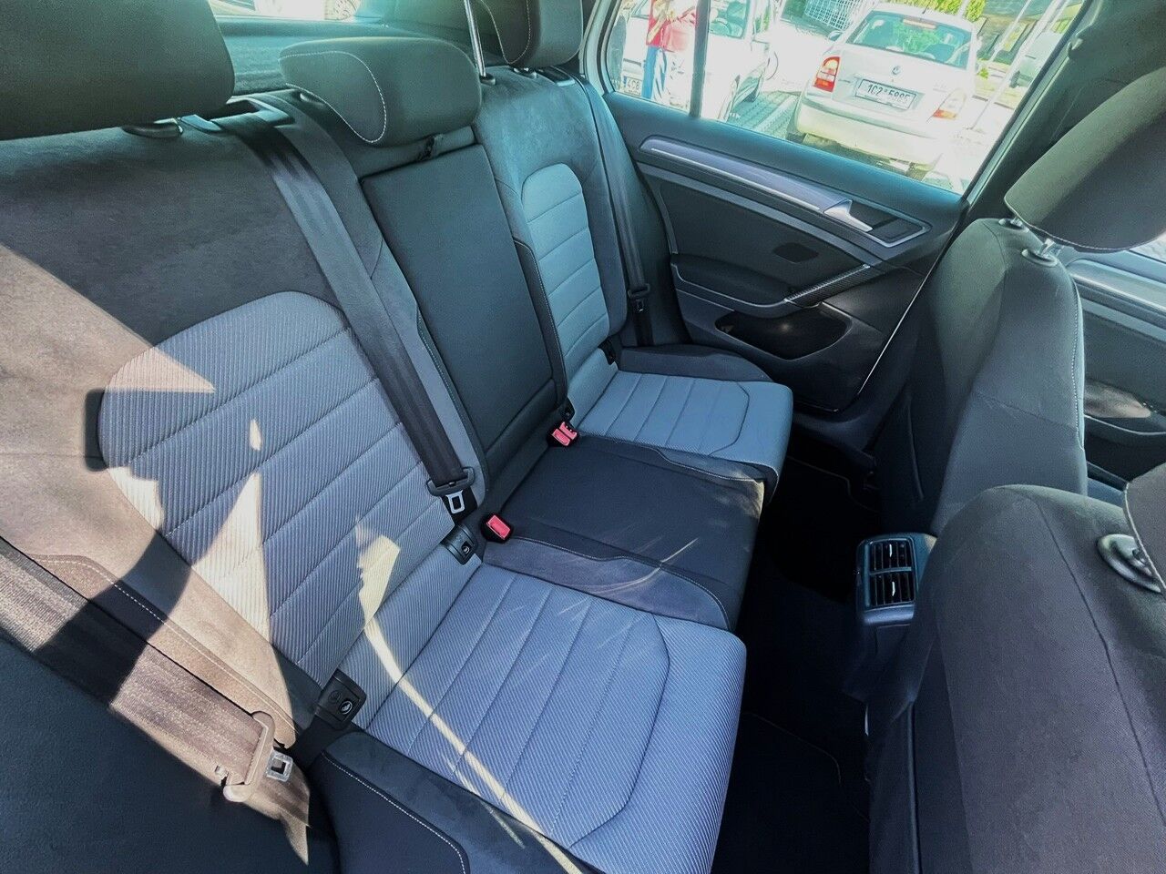 Volkswagen Golf, Golf 7 2.0 TDI R-Line - fotka 6