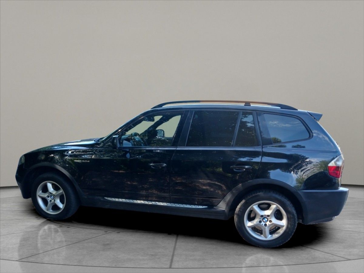 BMW X3, 3,0 D 4x4 automat 150kW - fotka 3