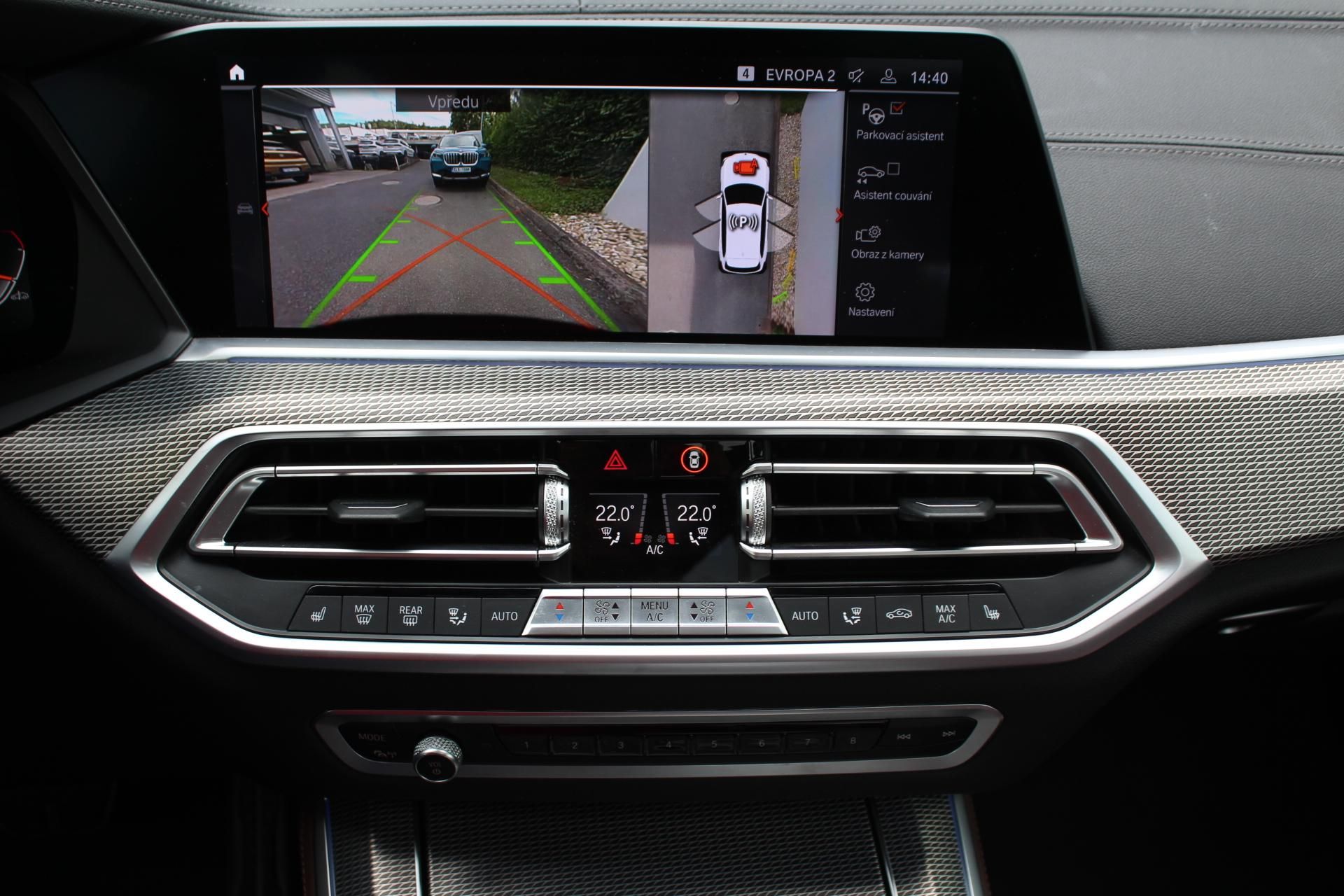 BMW X5, xDrive40d Mpaket full vzduch - fotka 5