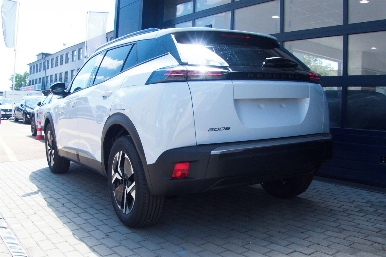 Peugeot 2008, ALLURE PureTech 100 S&S MAN6 - fotka 3