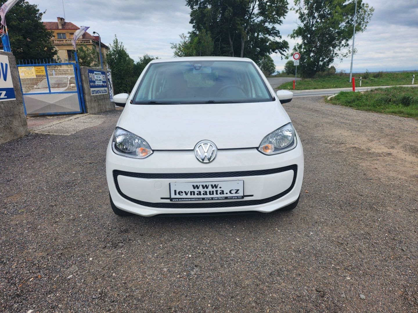 Volkswagen Up!, 1.0 mpi - fotka 2