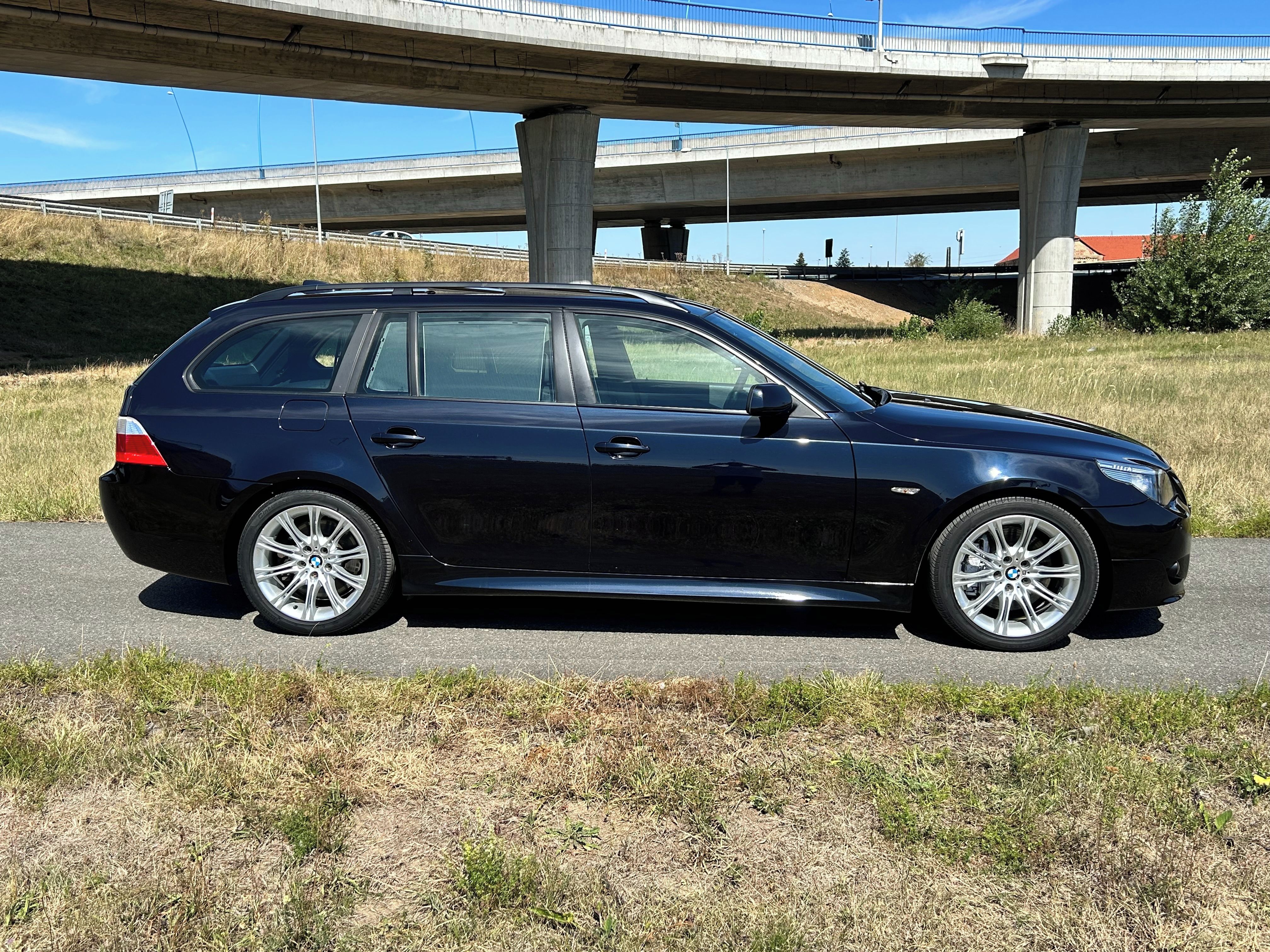 BMW Řada 5, 535d, M paket, Carbonschwarz - fotka 6