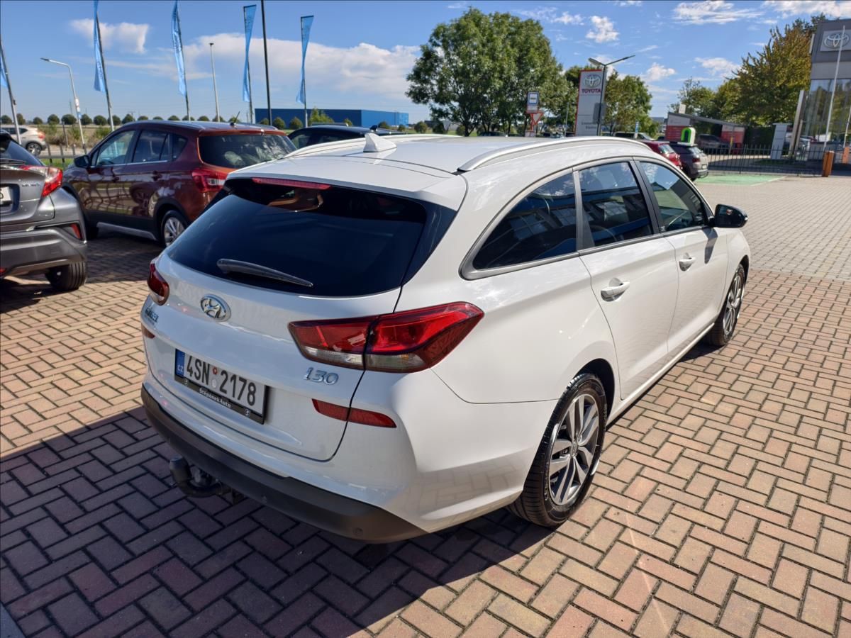 Hyundai i30, 1,4 T-GDi Comfort GO - fotka 5