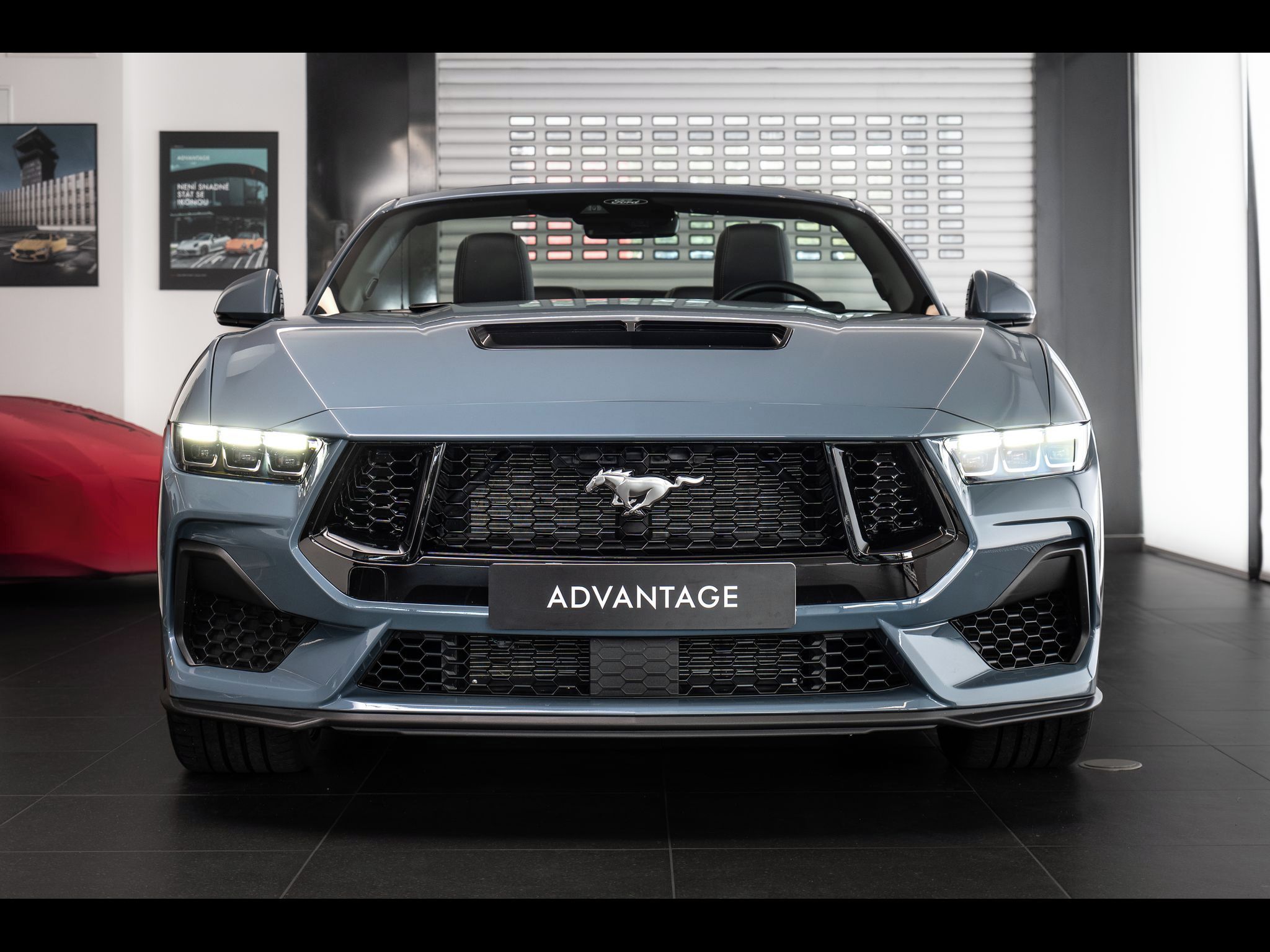 Ford Mustang, GT 5.0 V8 Cabrio/Manuál - fotka 2