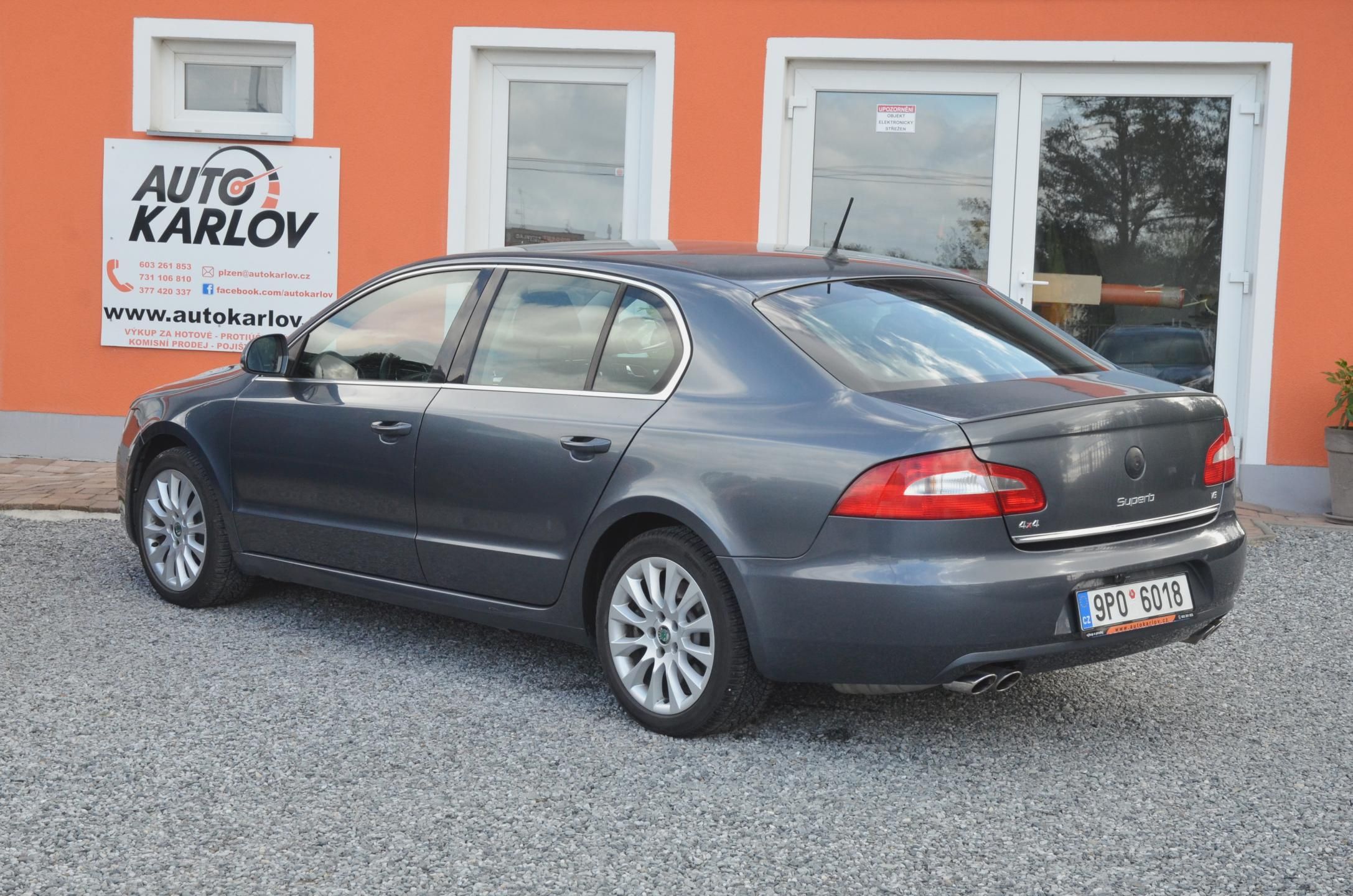Škoda Superb, 3.6 V6 4x4 DSG 191kW - fotka 4