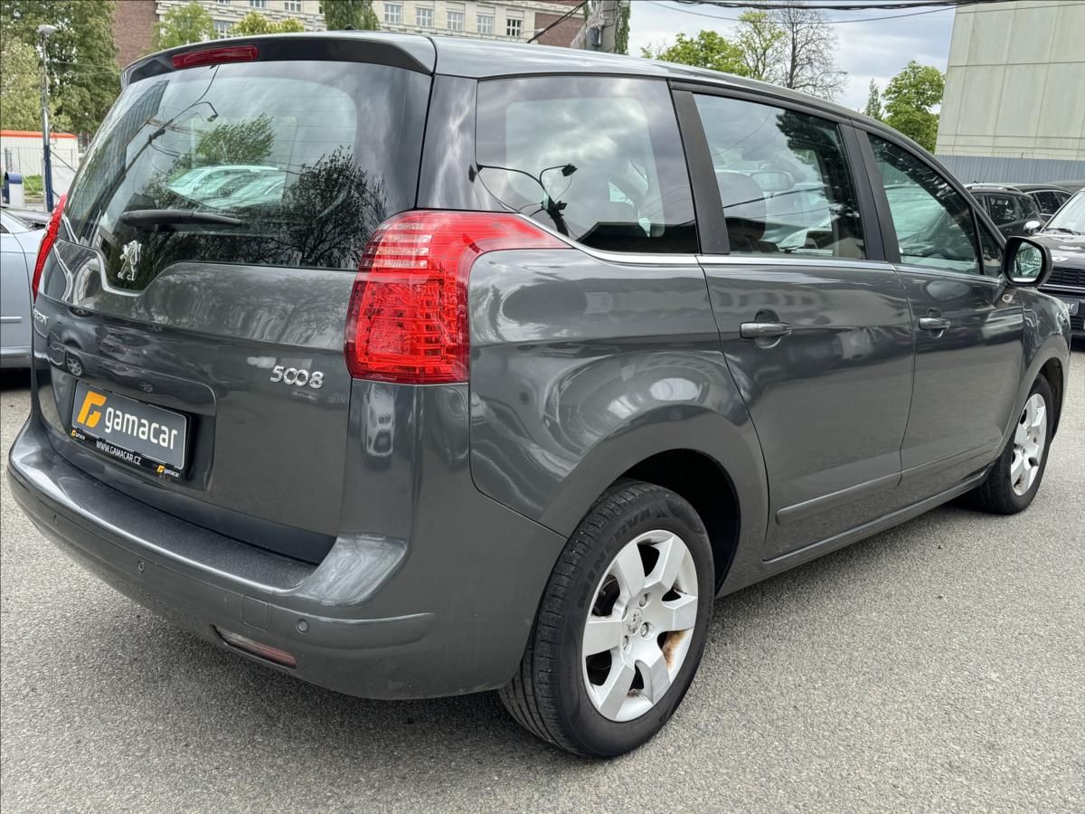 Peugeot 5008, 2,0 7.mist+plný servis peugeot - fotka 5